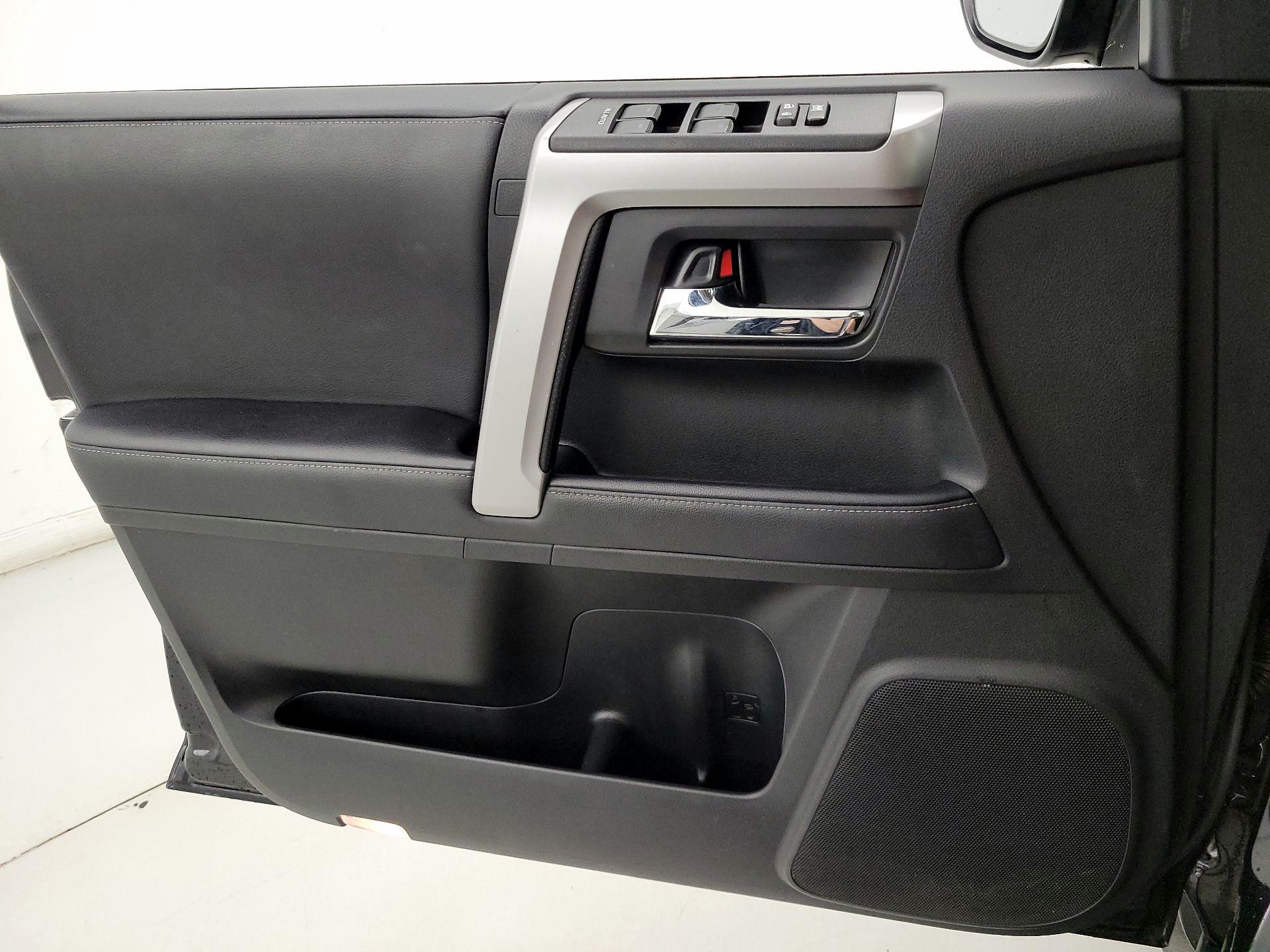 Thumbnail: 2024 Toyota 4Runner - 12