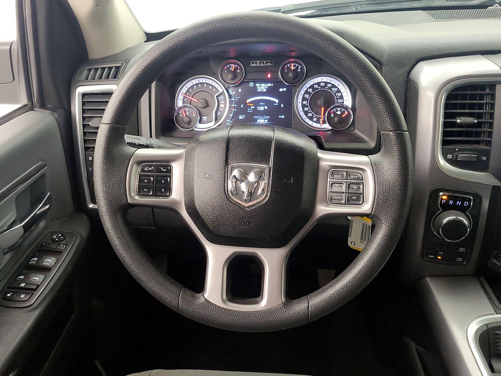 Thumbnail: 2023 RAM 1500 Classic - 10