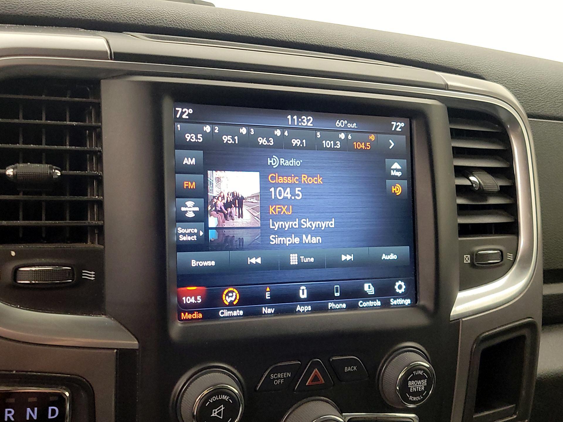 Thumbnail: 2023 RAM 1500 Classic - 16