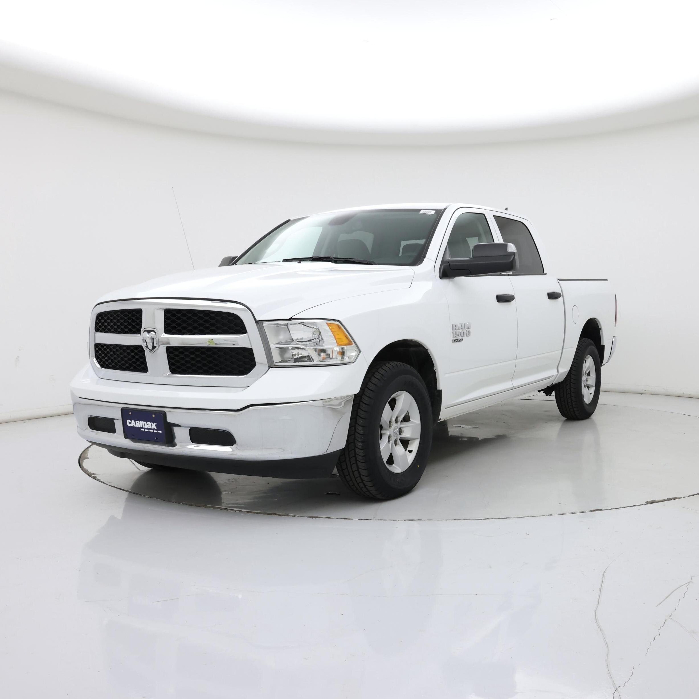 Thumbnail: 2023 RAM 1500 Classic - 4