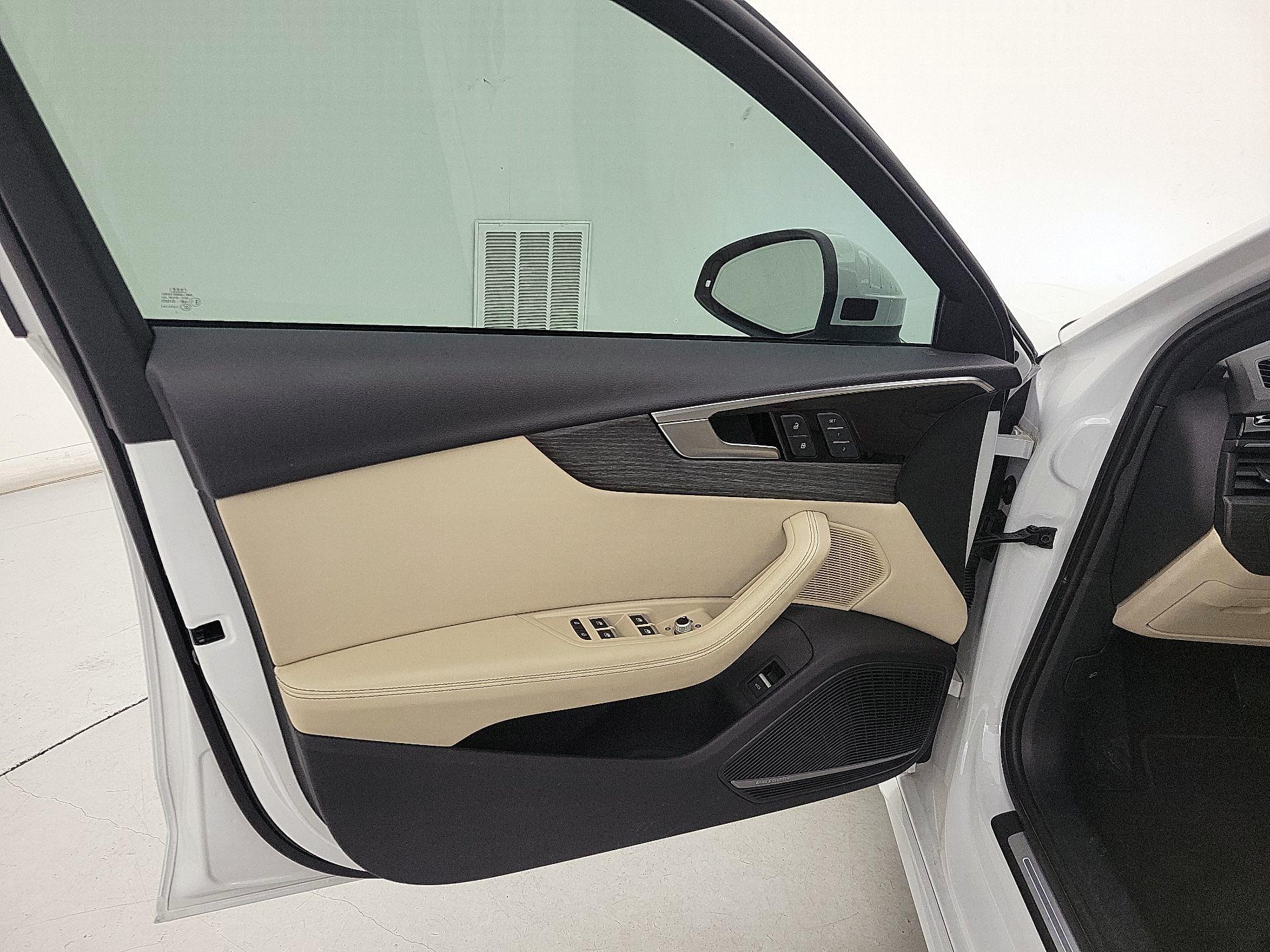 Thumbnail: 2023 Audi A4 - 12