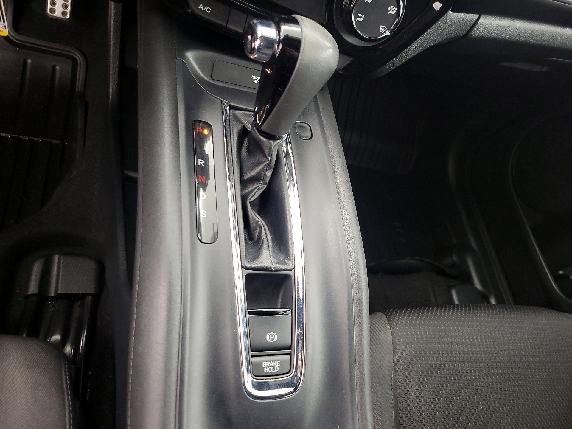 Thumbnail: 2022 Honda HR-V - 17