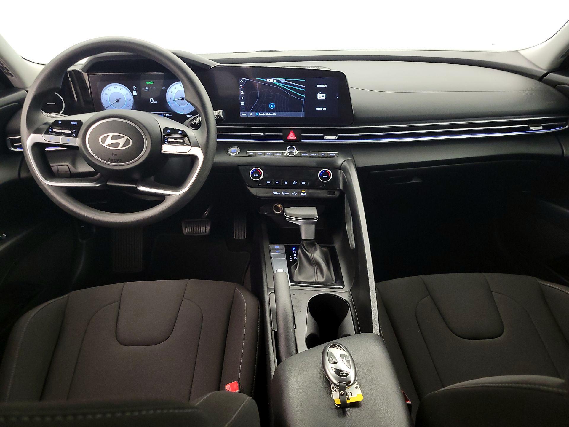 Thumbnail: 2024 Hyundai Elantra - 9