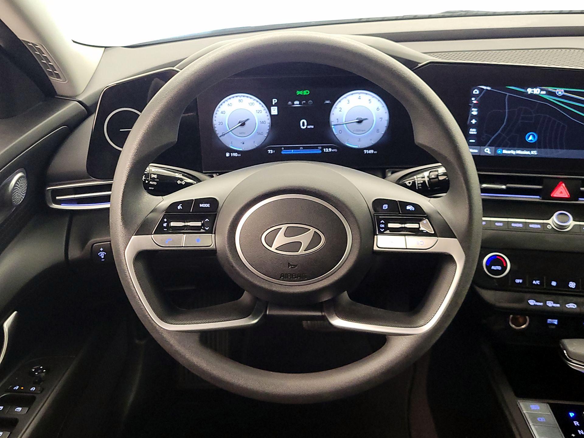 Thumbnail: 2024 Hyundai Elantra - 10