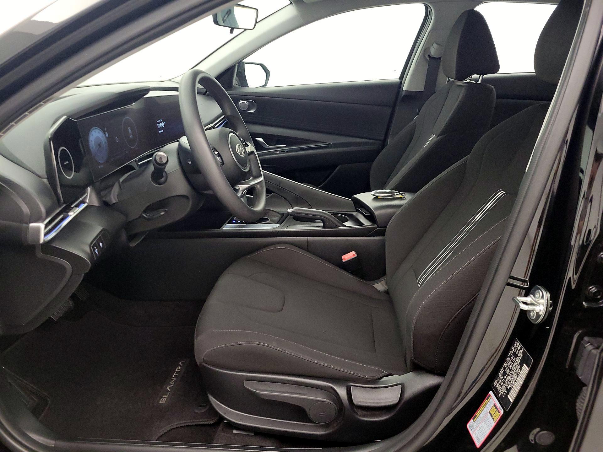 Thumbnail: 2024 Hyundai Elantra - 11