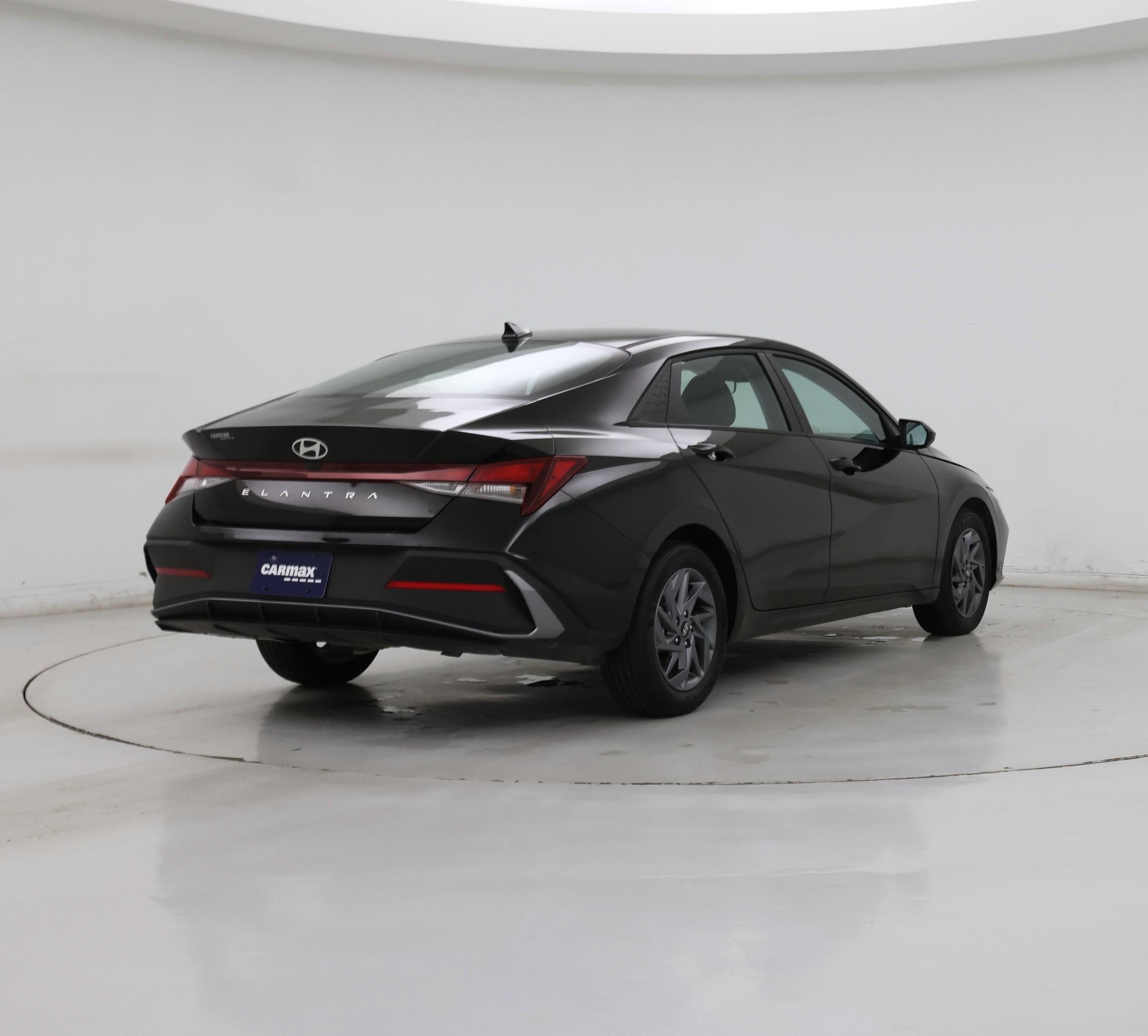 Thumbnail: 2024 Hyundai Elantra - 8