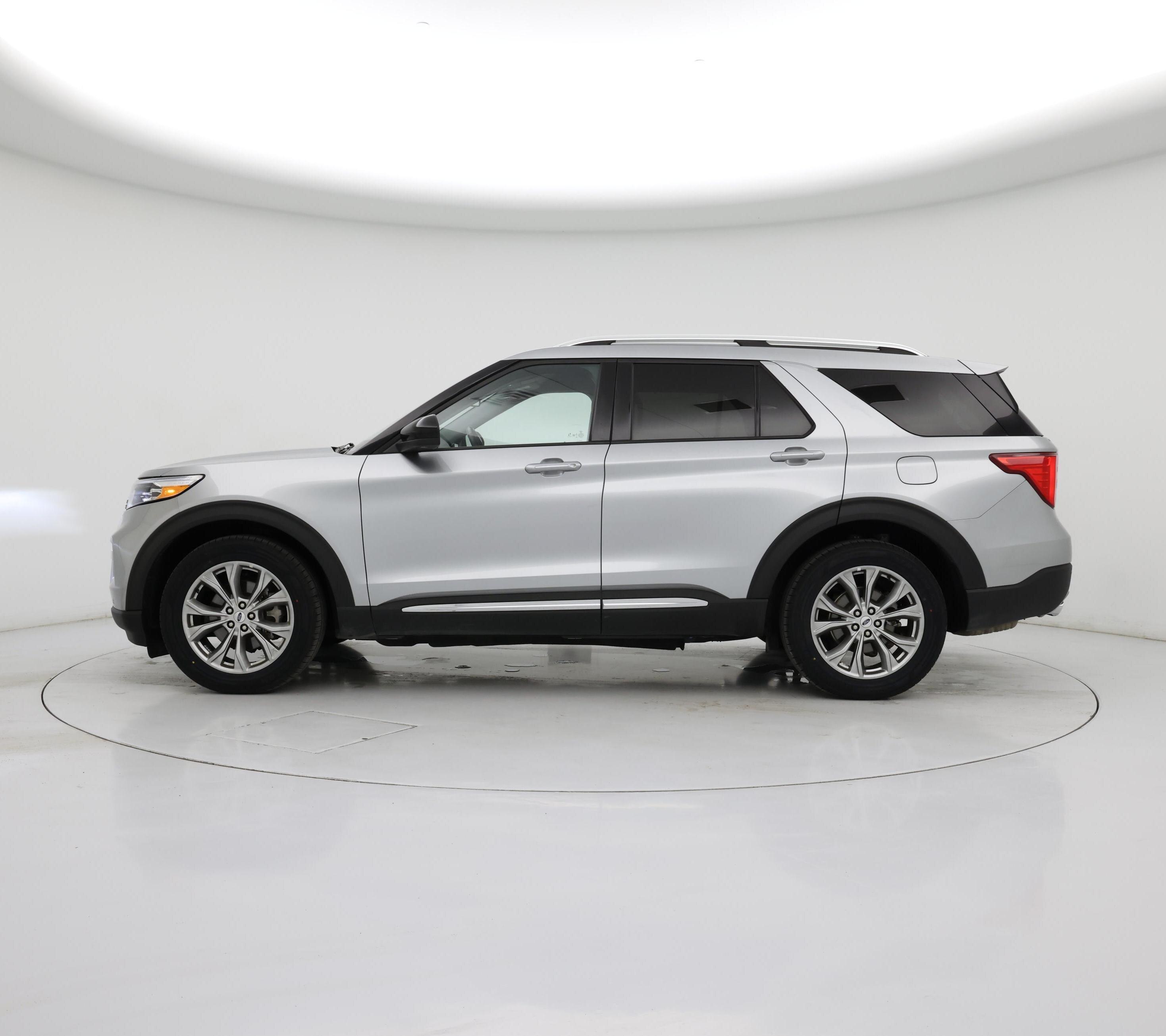 Thumbnail: 2023 Ford Explorer - 3