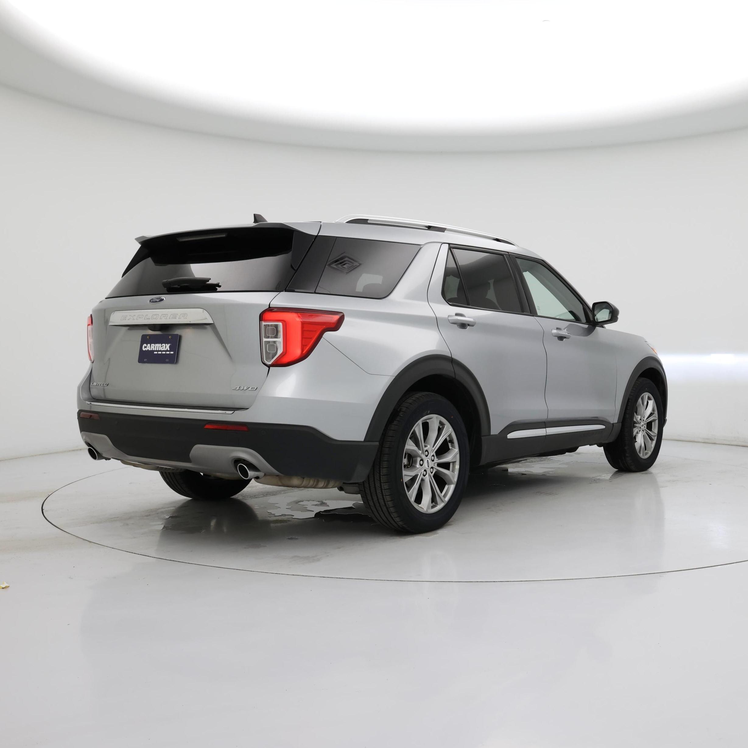 Thumbnail: 2023 Ford Explorer - 8