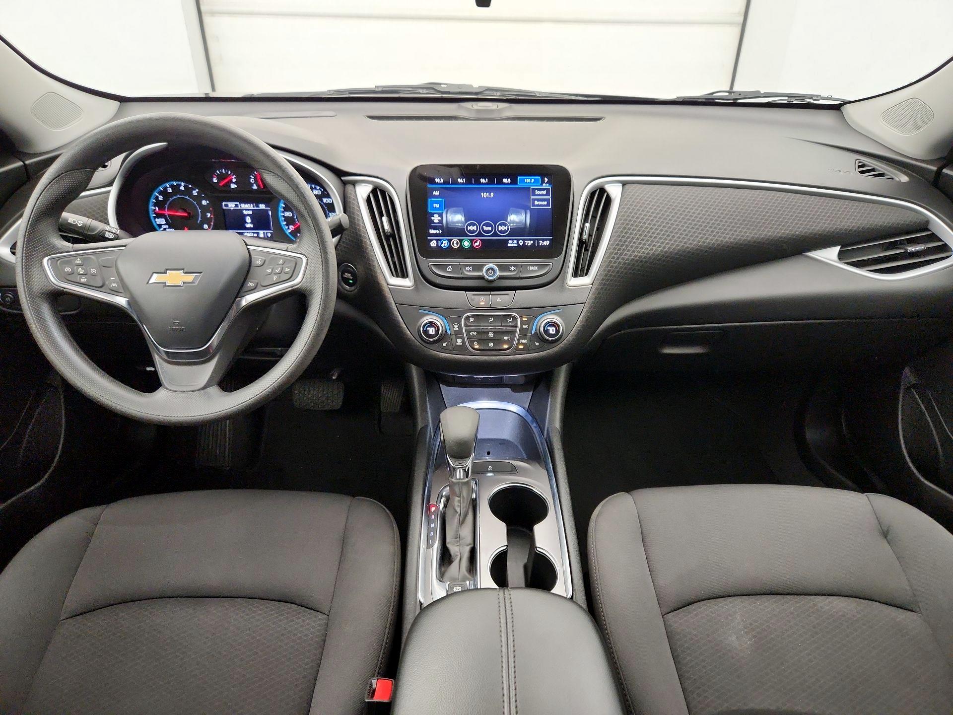 Thumbnail: 2023 Chevrolet Malibu - 9