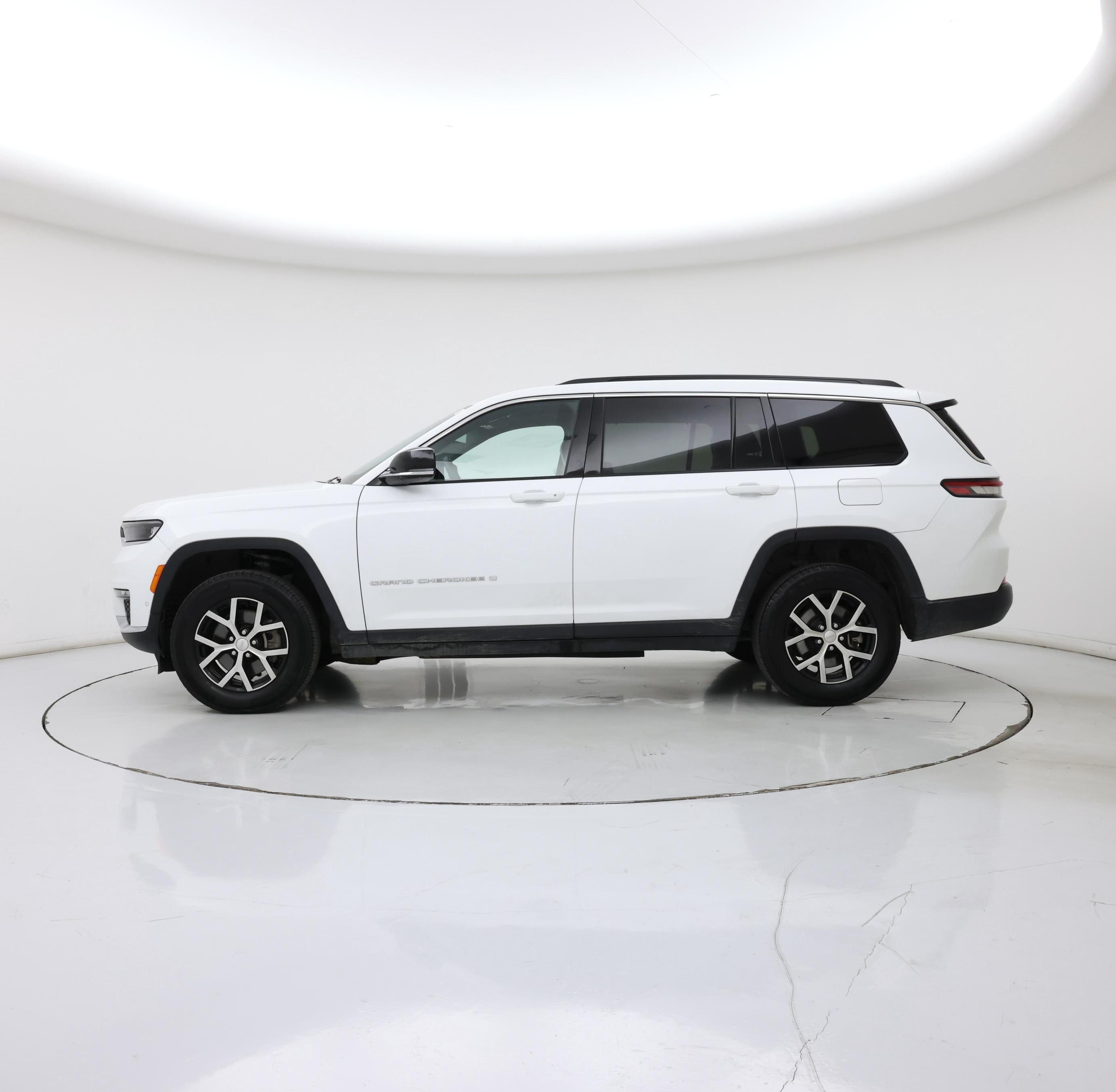 Thumbnail: 2024 Jeep Grand Cherokee L - 3