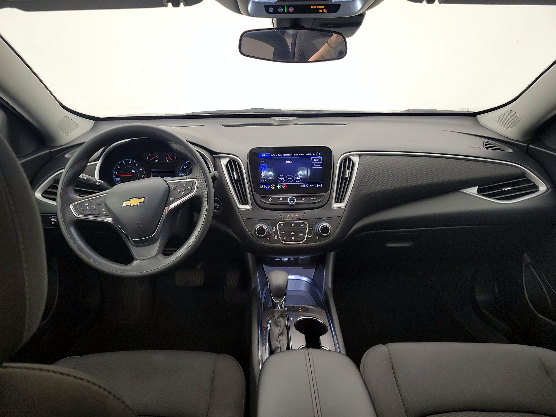 Thumbnail: 2024 Chevrolet Malibu - 9