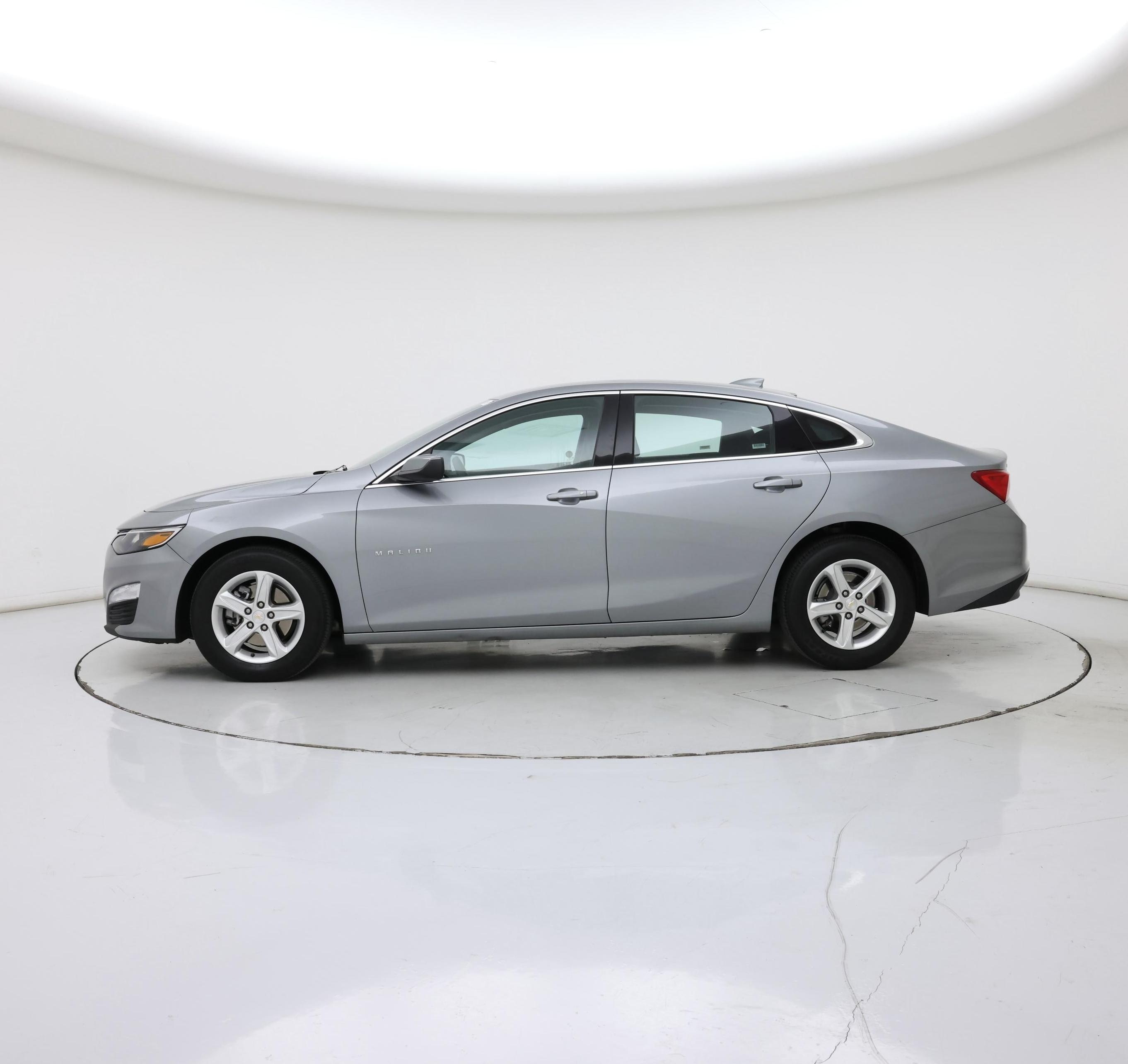 Thumbnail: 2024 Chevrolet Malibu - 3