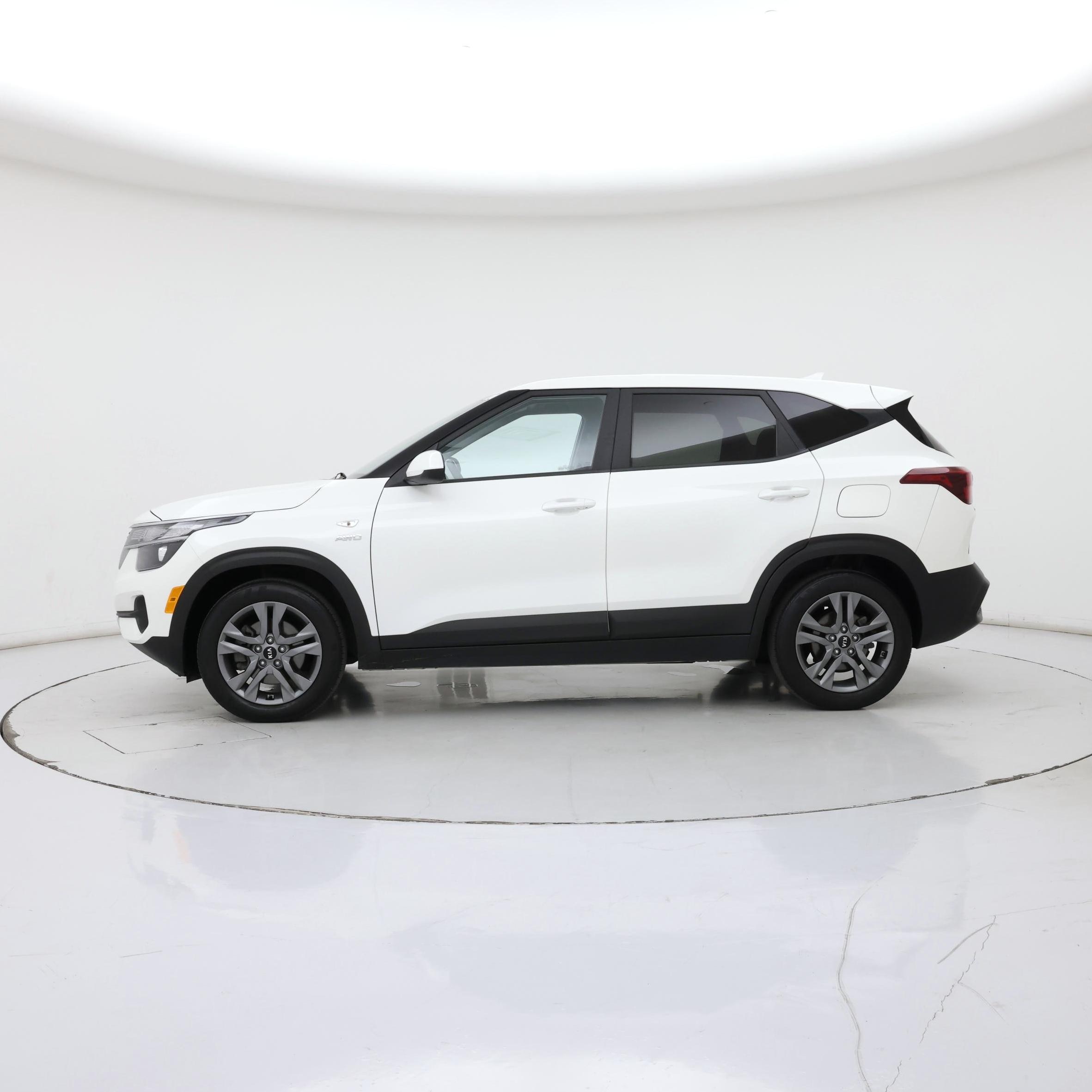 Thumbnail: 2021 Kia Seltos - 3