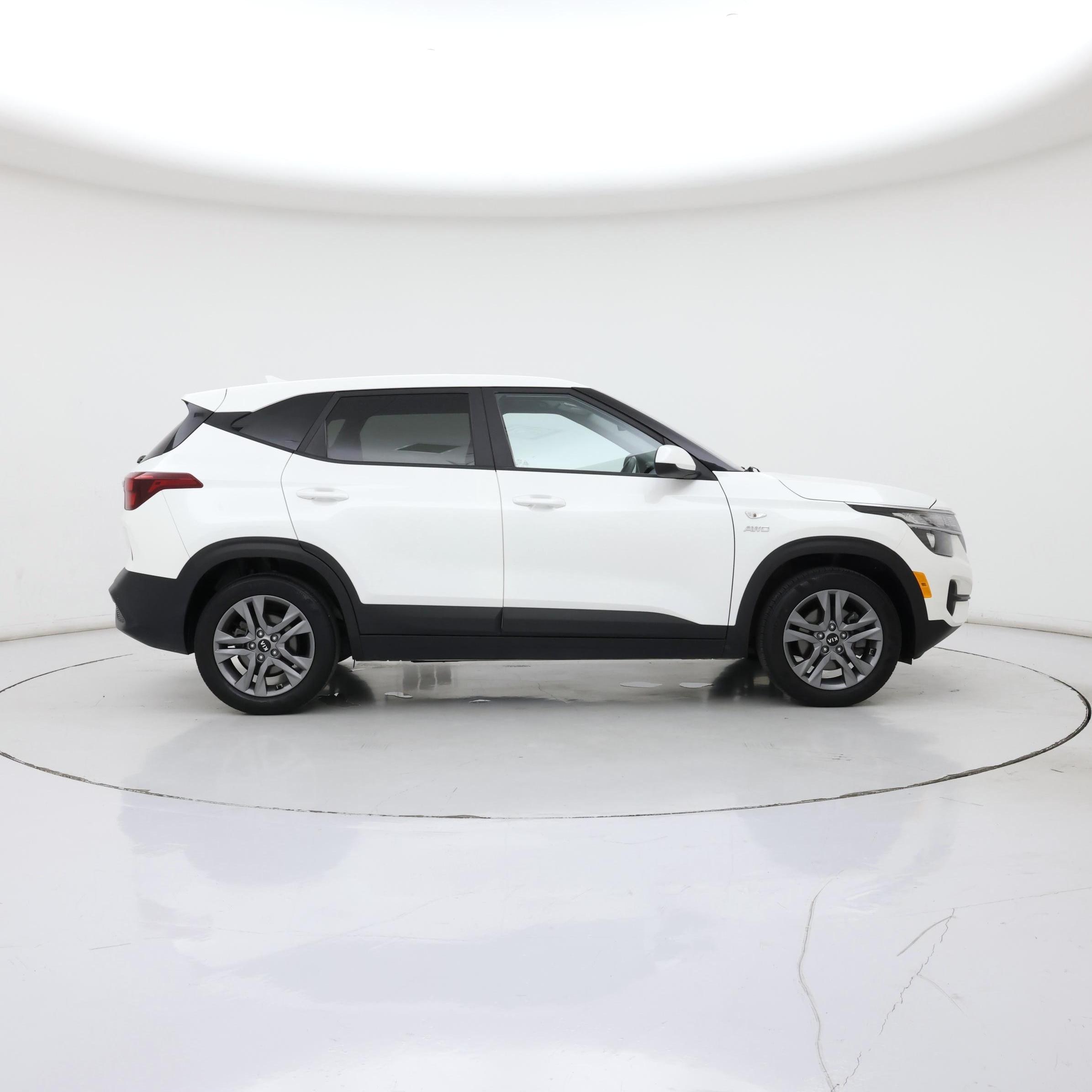 Thumbnail: 2021 Kia Seltos - 7