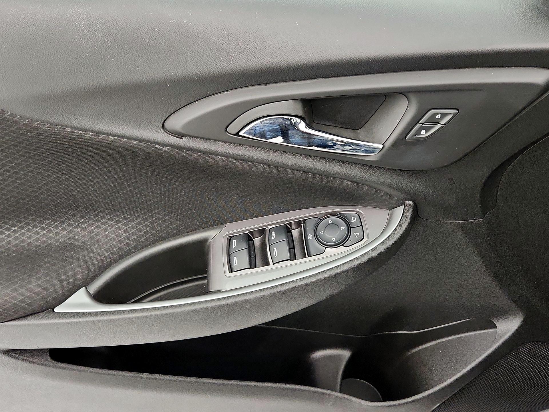 Thumbnail: 2024 Chevrolet Malibu - 12