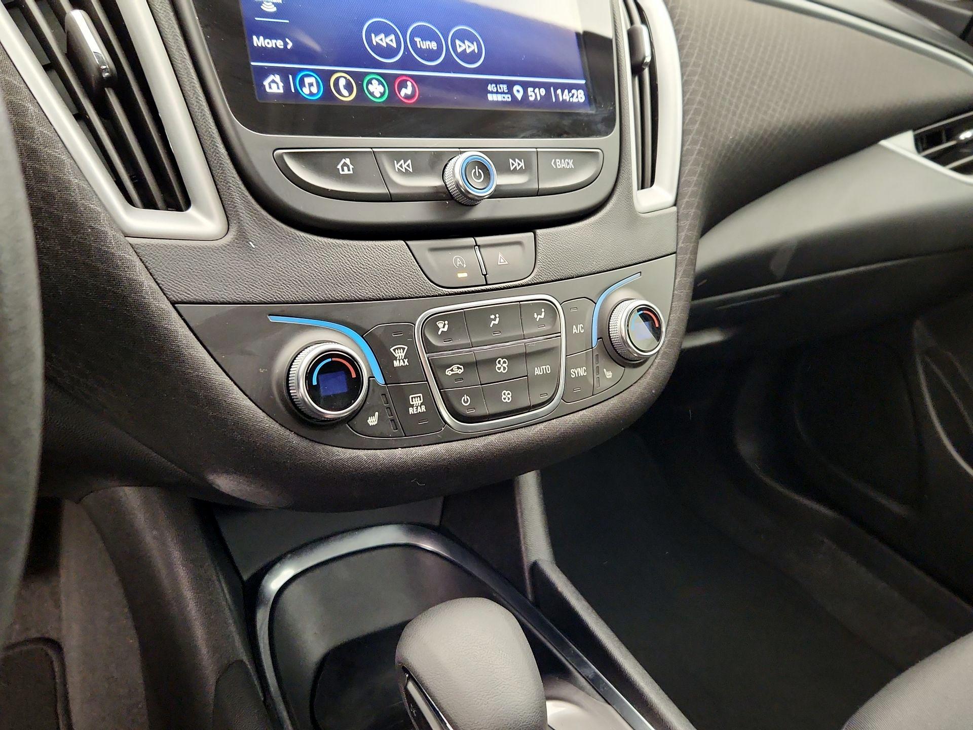 Thumbnail: 2024 Chevrolet Malibu - 16