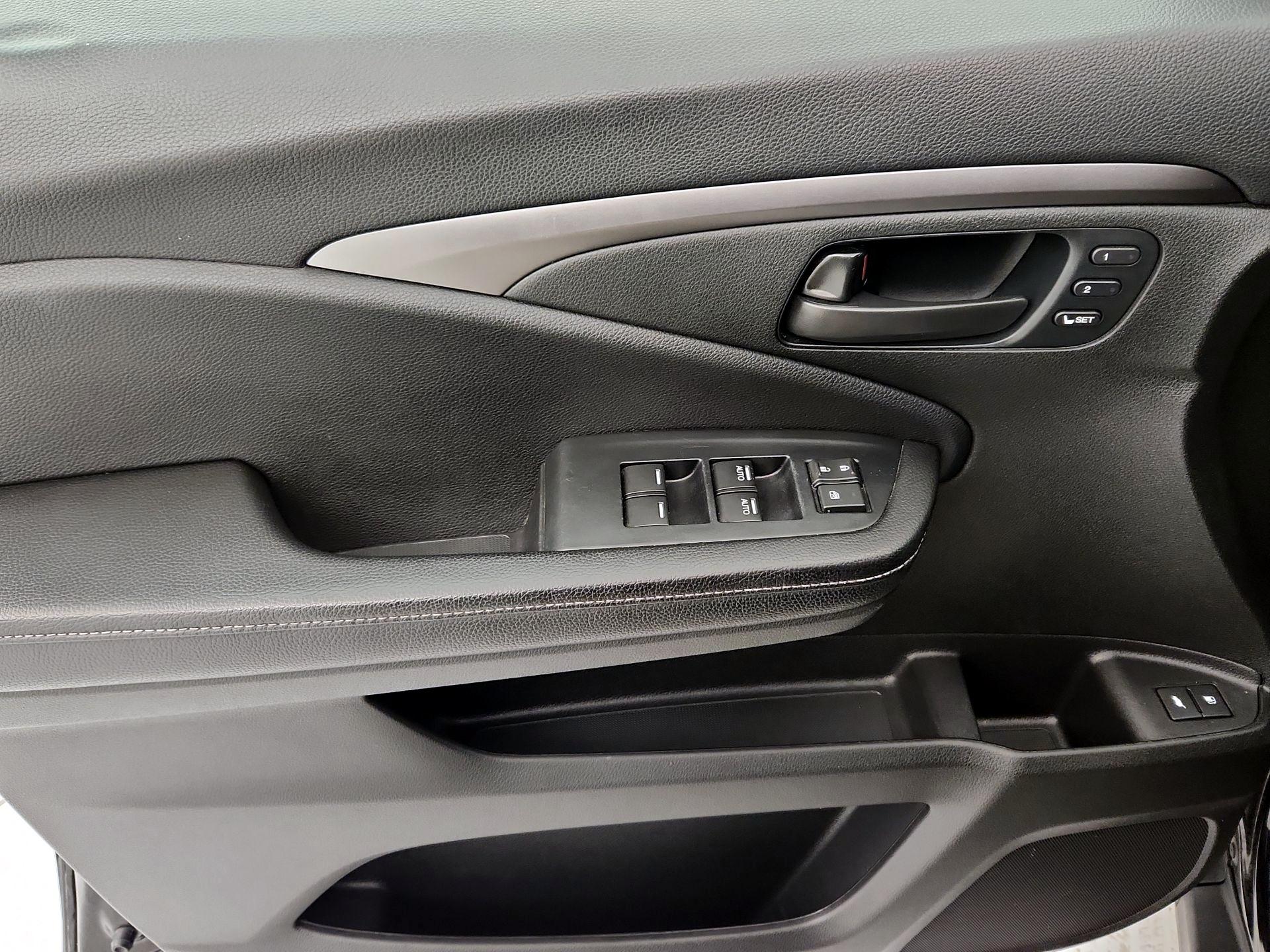 Thumbnail: 2022 Honda Passport - 12