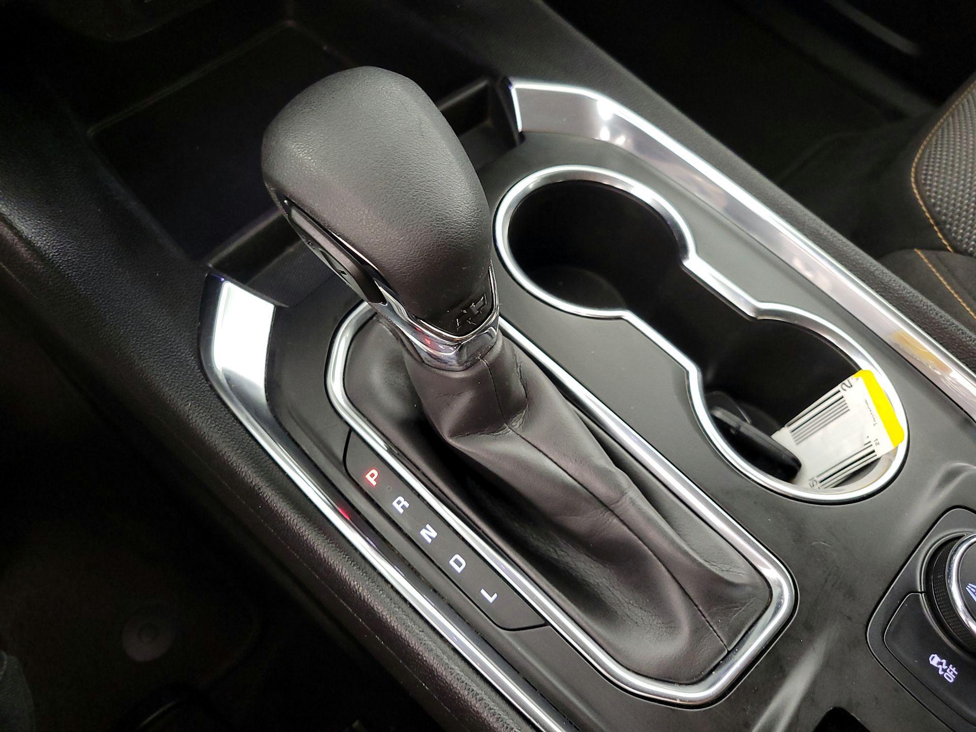 Thumbnail: 2021 Chevrolet Traverse - 17