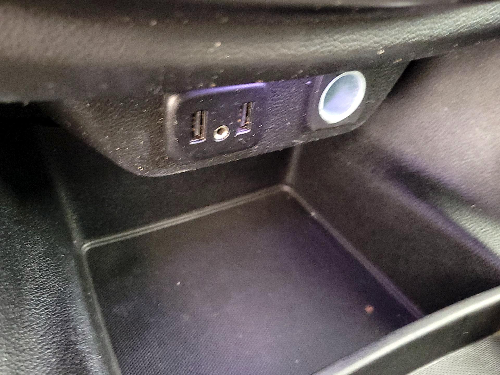 Thumbnail: 2021 Chevrolet Traverse - 18