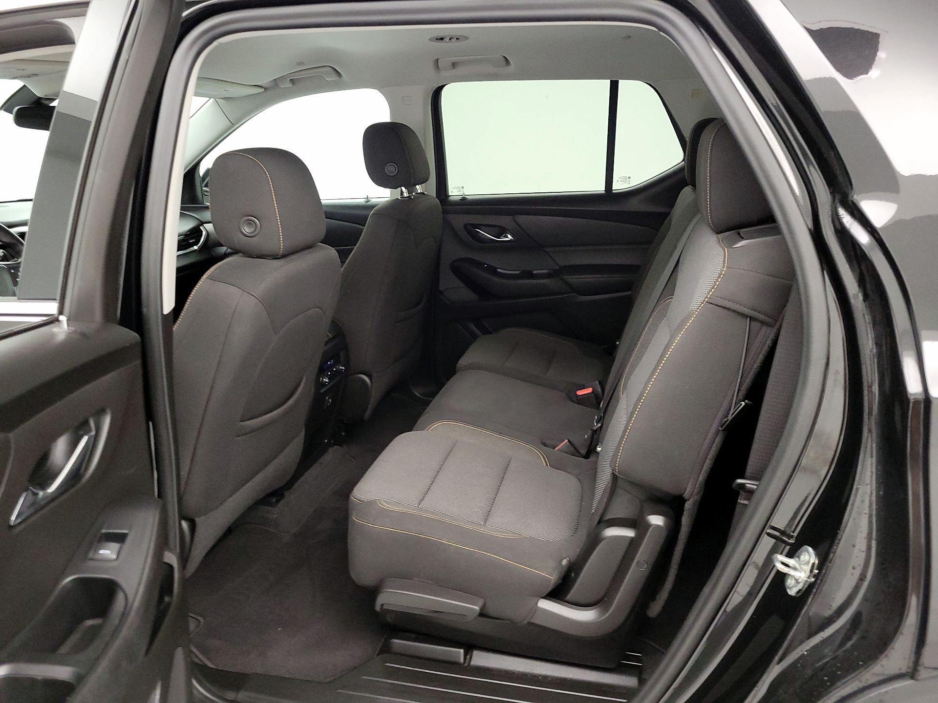 Thumbnail: 2021 Chevrolet Traverse - 19