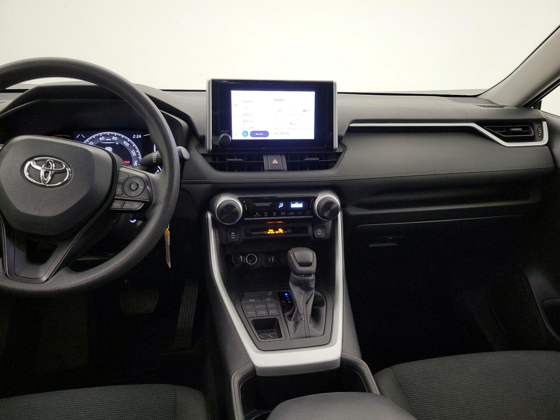 Thumbnail: 2024 Toyota RAV4 - 9
