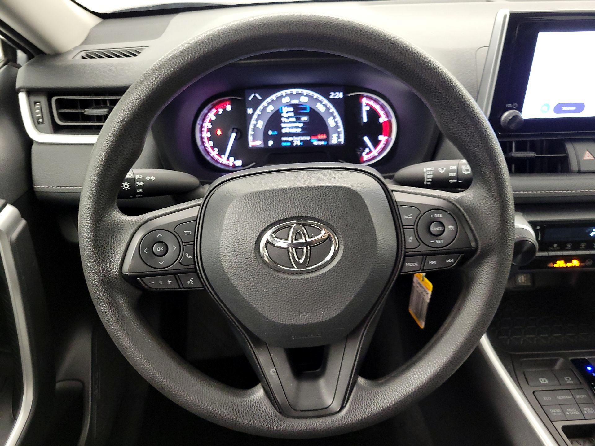 Thumbnail: 2024 Toyota RAV4 - 10