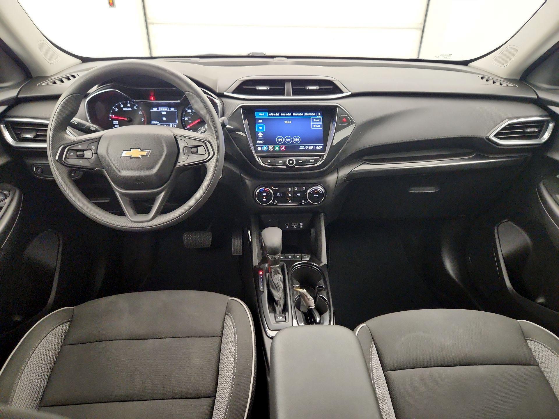 Thumbnail: 2023 Chevrolet TrailBlazer - 9