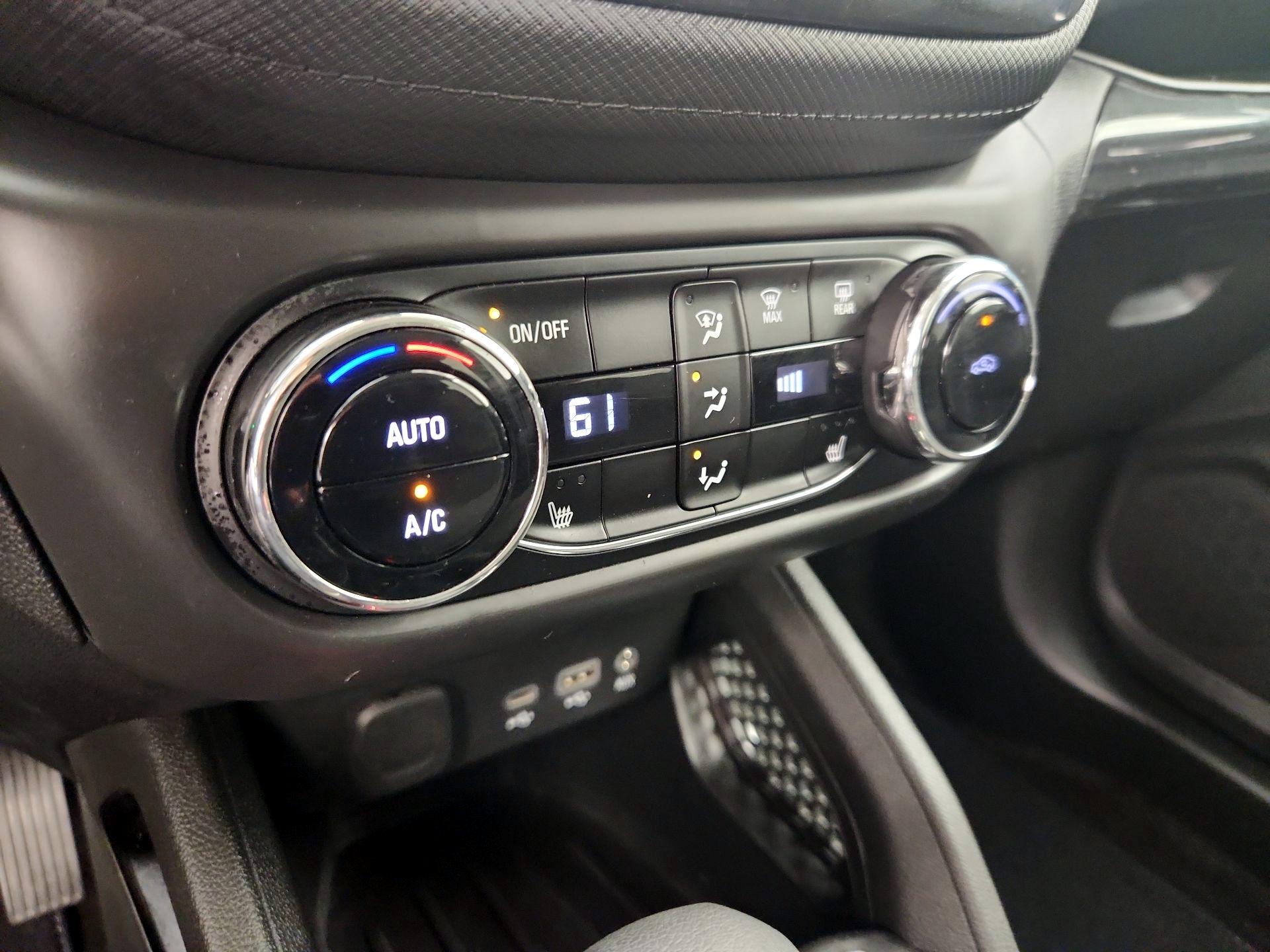 Thumbnail: 2023 Chevrolet TrailBlazer - 16