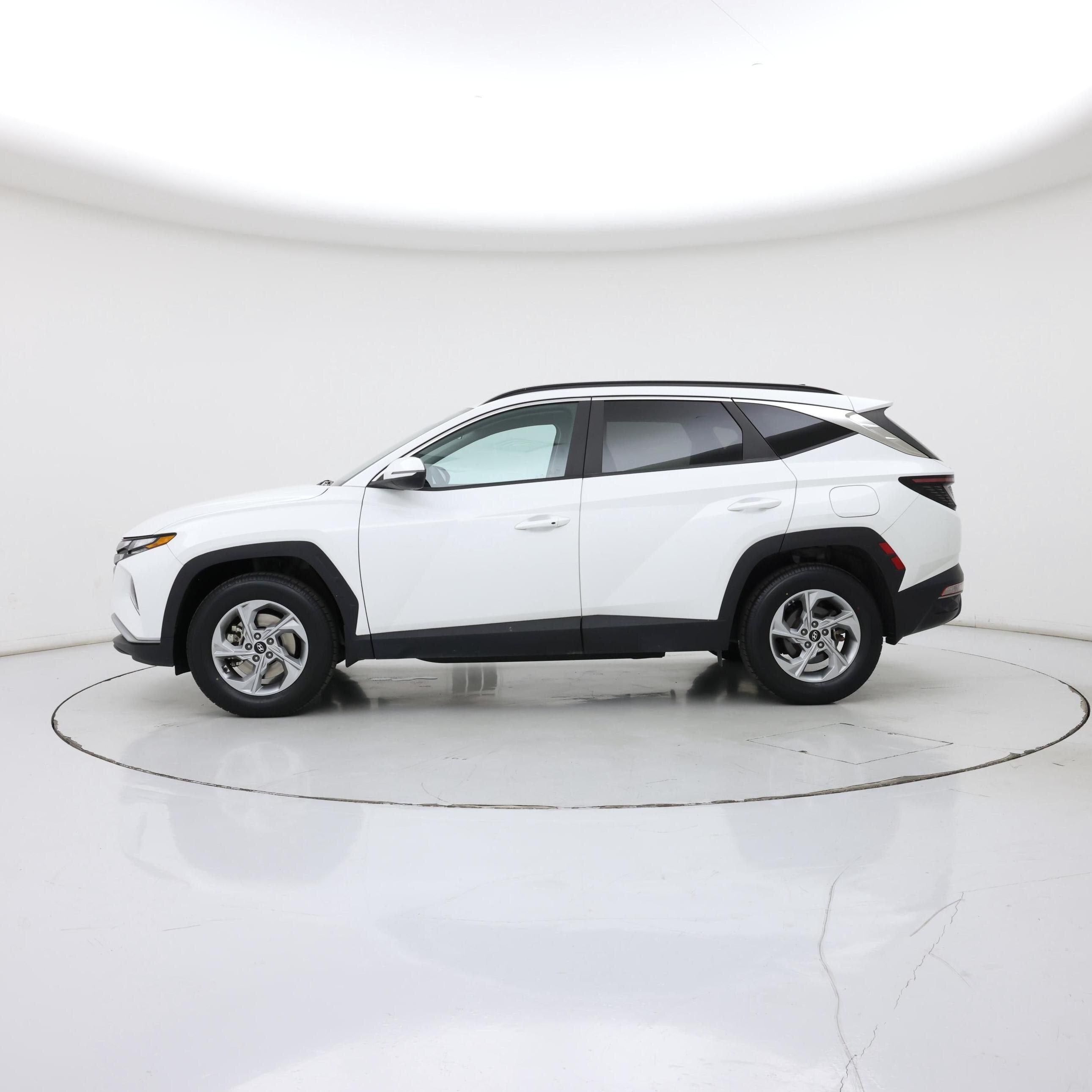 Thumbnail: 2022 Hyundai Tucson - 3