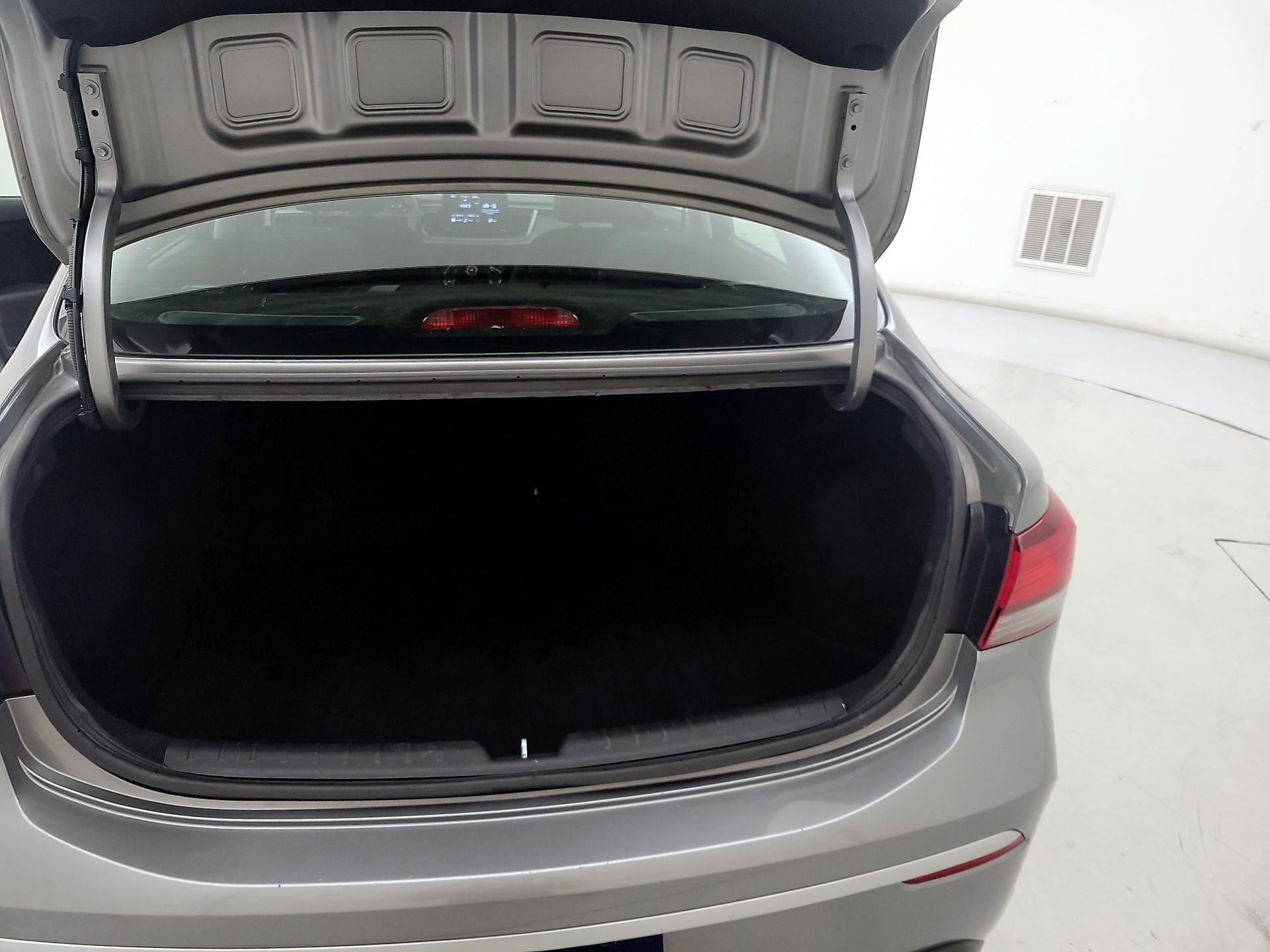 Thumbnail: 2021 Kia Rio - 20