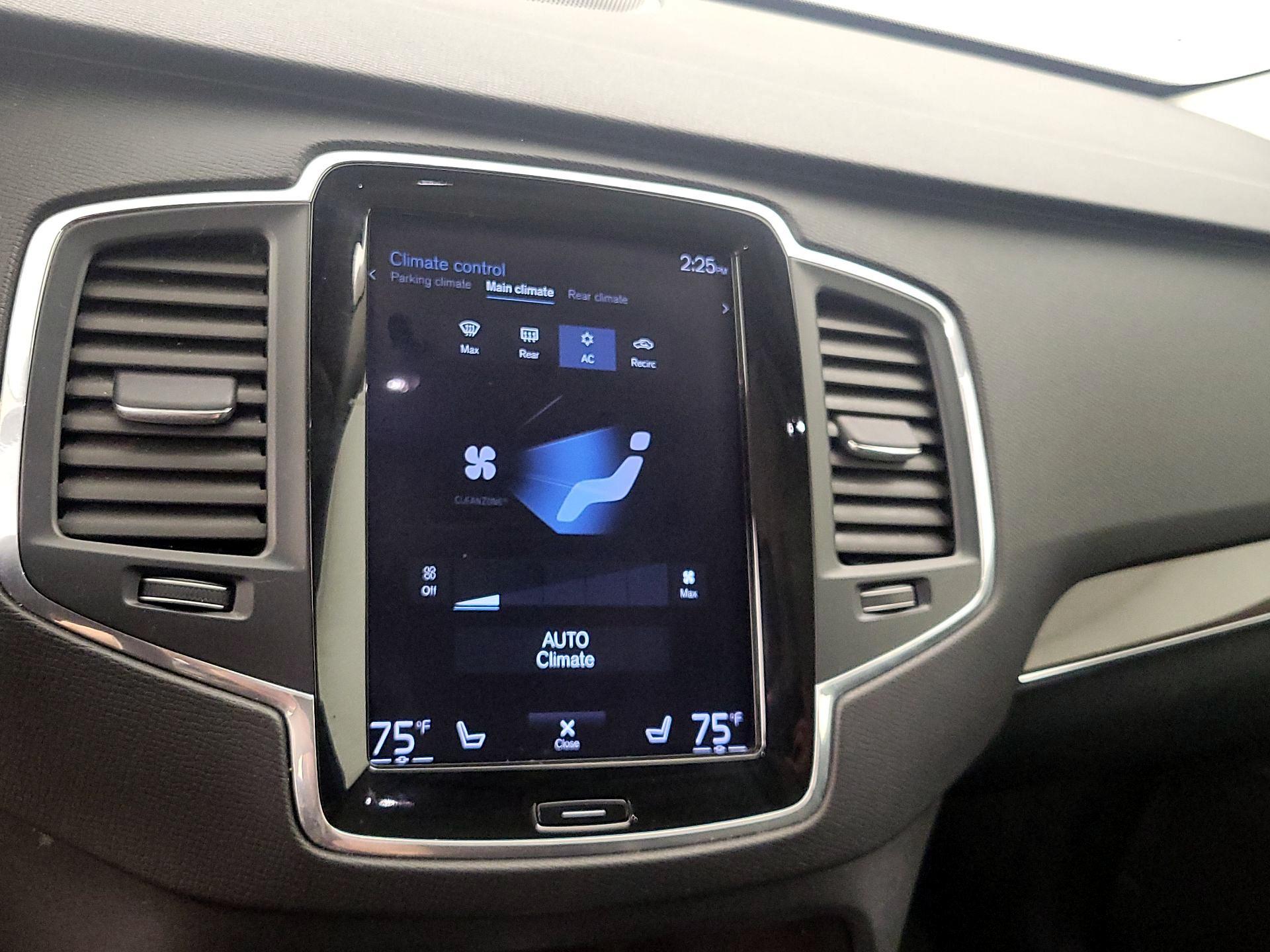 Thumbnail: 2019 Volvo XC90 - 17