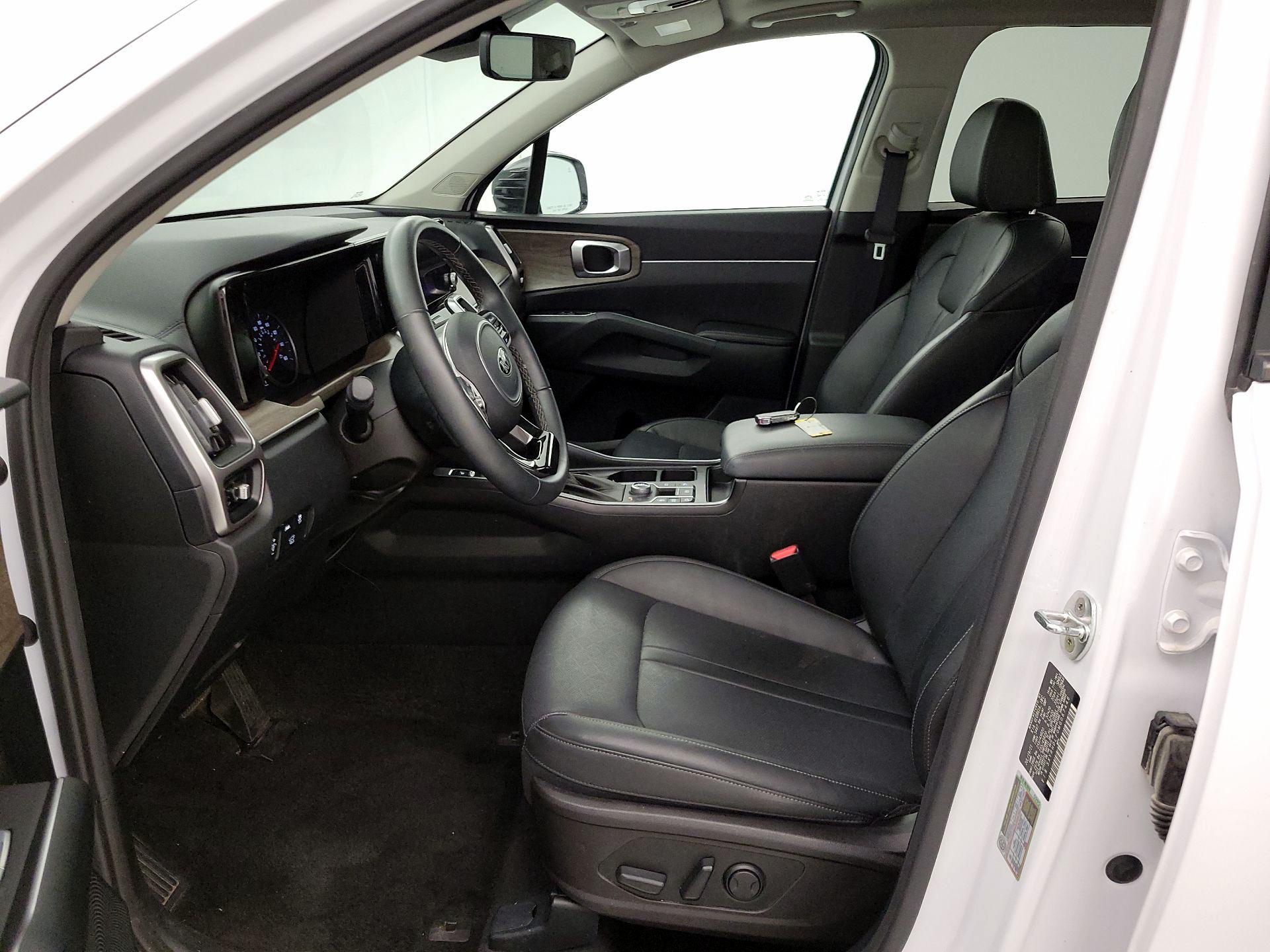 Thumbnail: 2021 Kia Sorento - 11