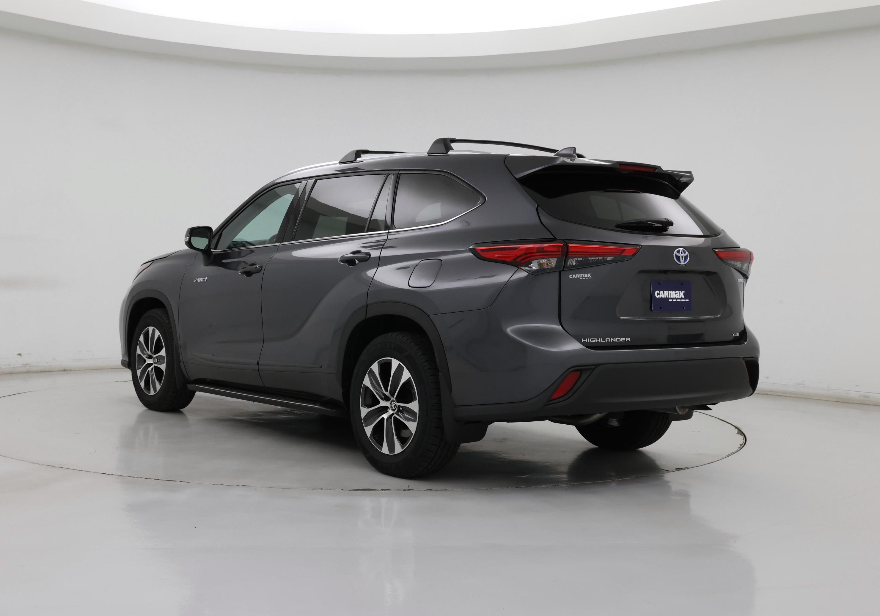 Thumbnail: 2021 Toyota Highlander - 2