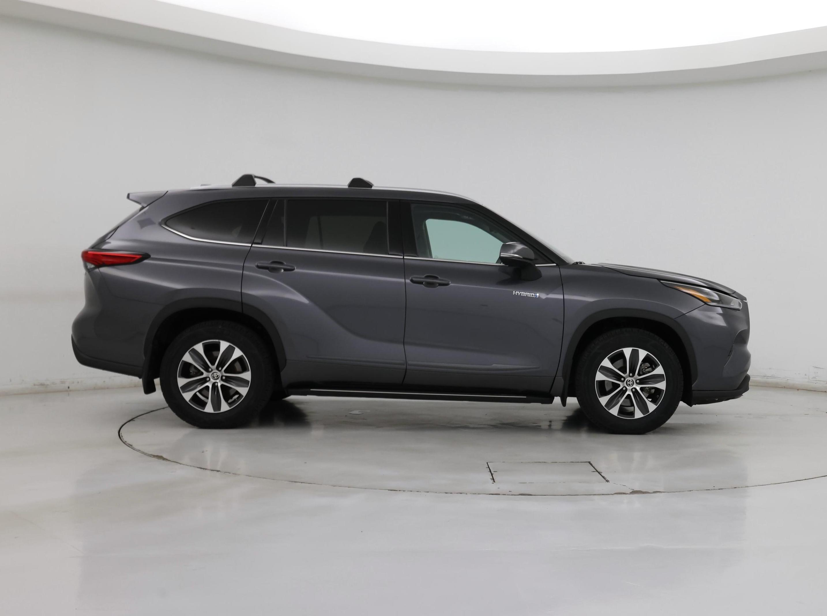 Thumbnail: 2021 Toyota Highlander - 7