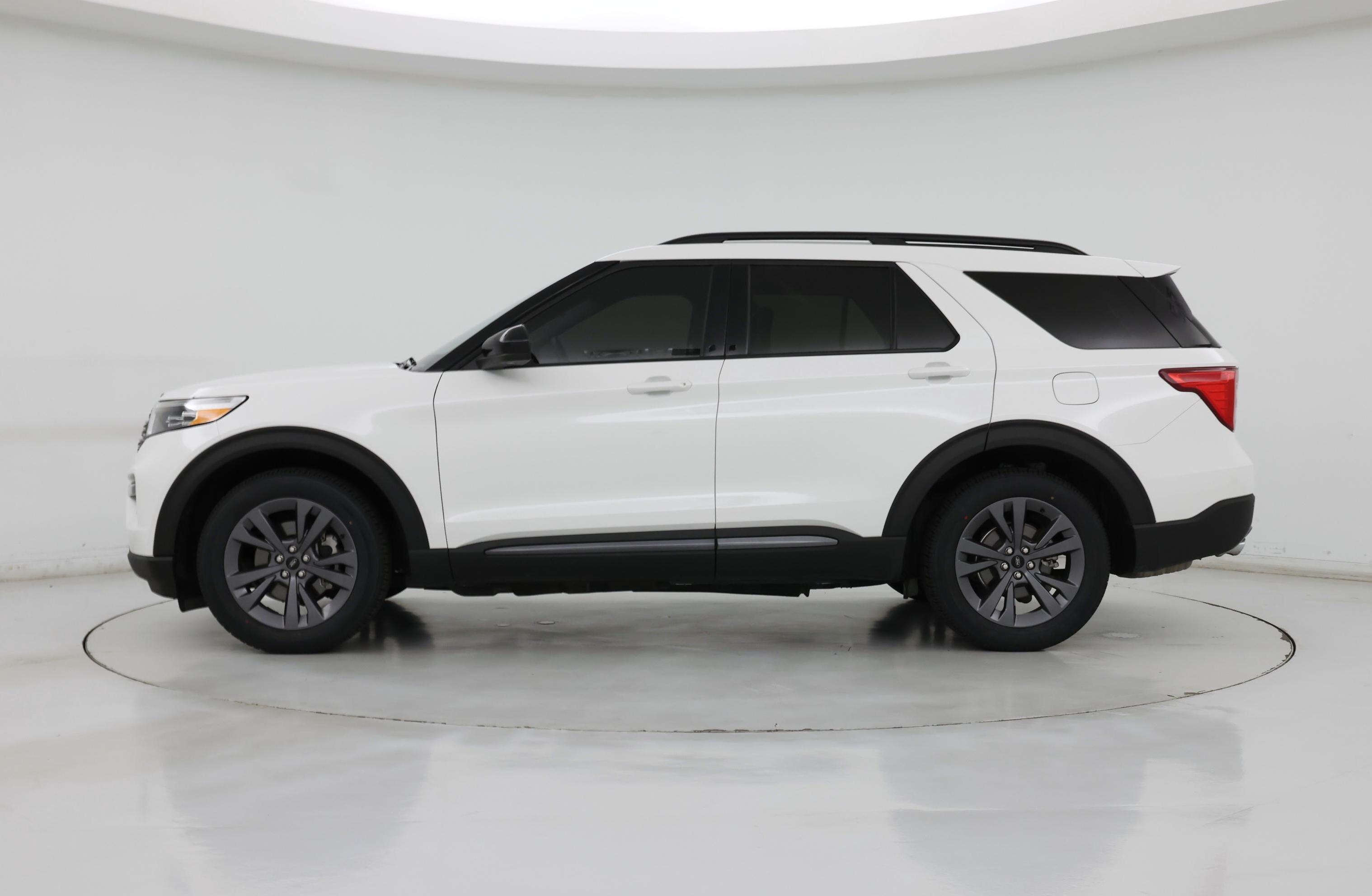 Thumbnail: 2023 Ford Explorer - 3