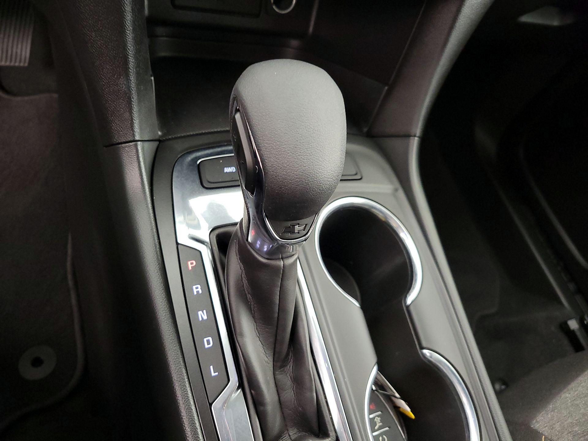 Thumbnail: 2023 Chevrolet Equinox - 17