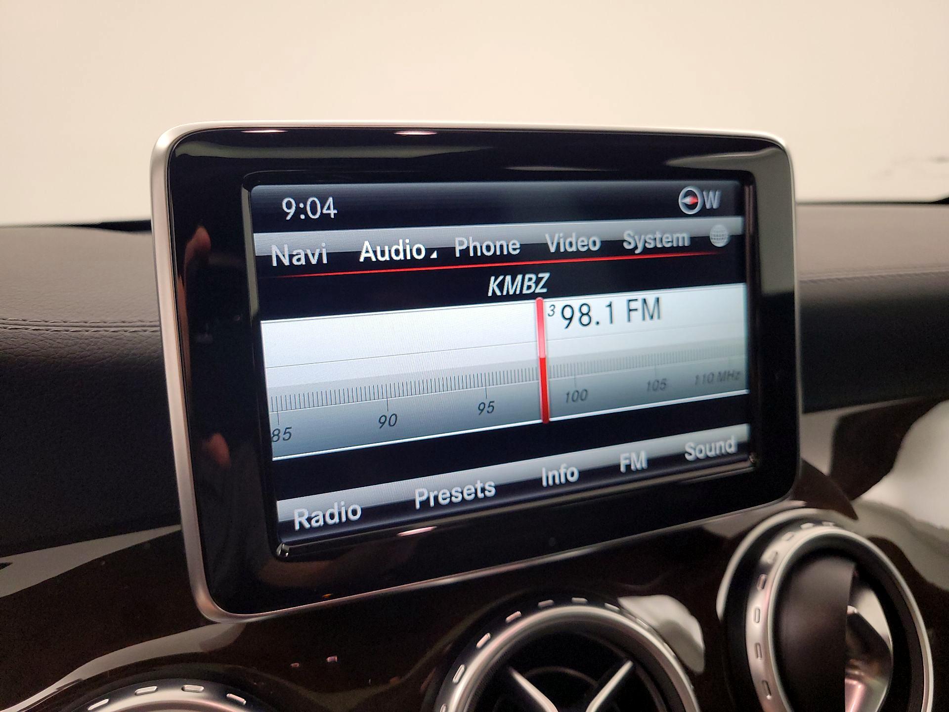 Thumbnail: 2015 Mercedes-Benz GLA - 16