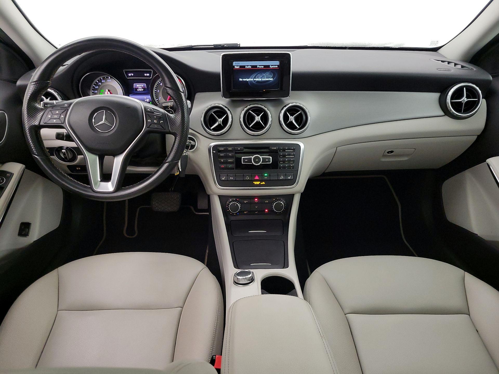 Thumbnail: 2015 Mercedes-Benz GLA - 9