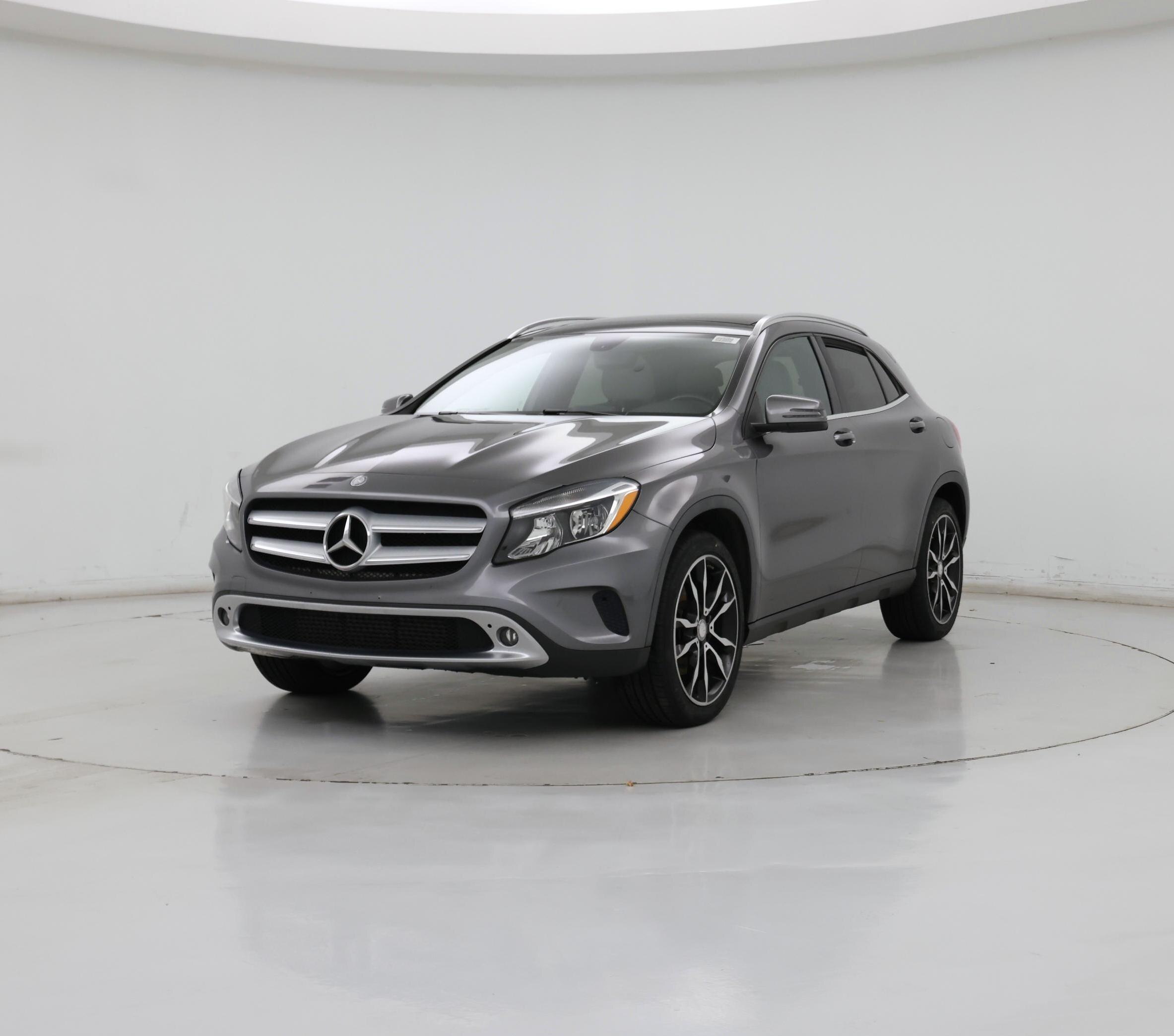 Thumbnail: 2015 Mercedes-Benz GLA - 4