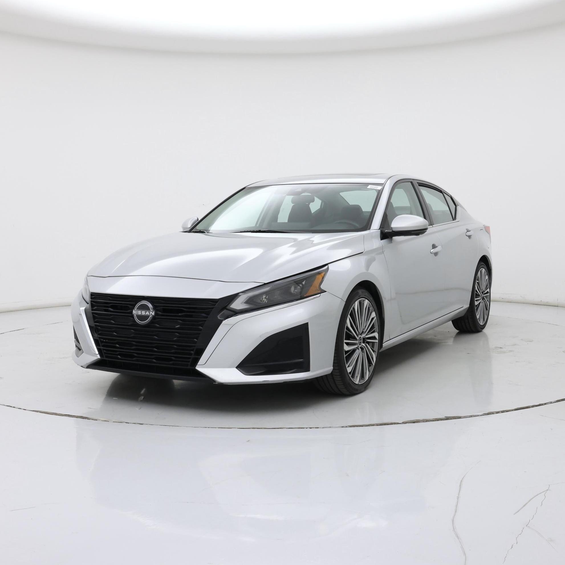 Thumbnail: 2023 Nissan Altima - 4