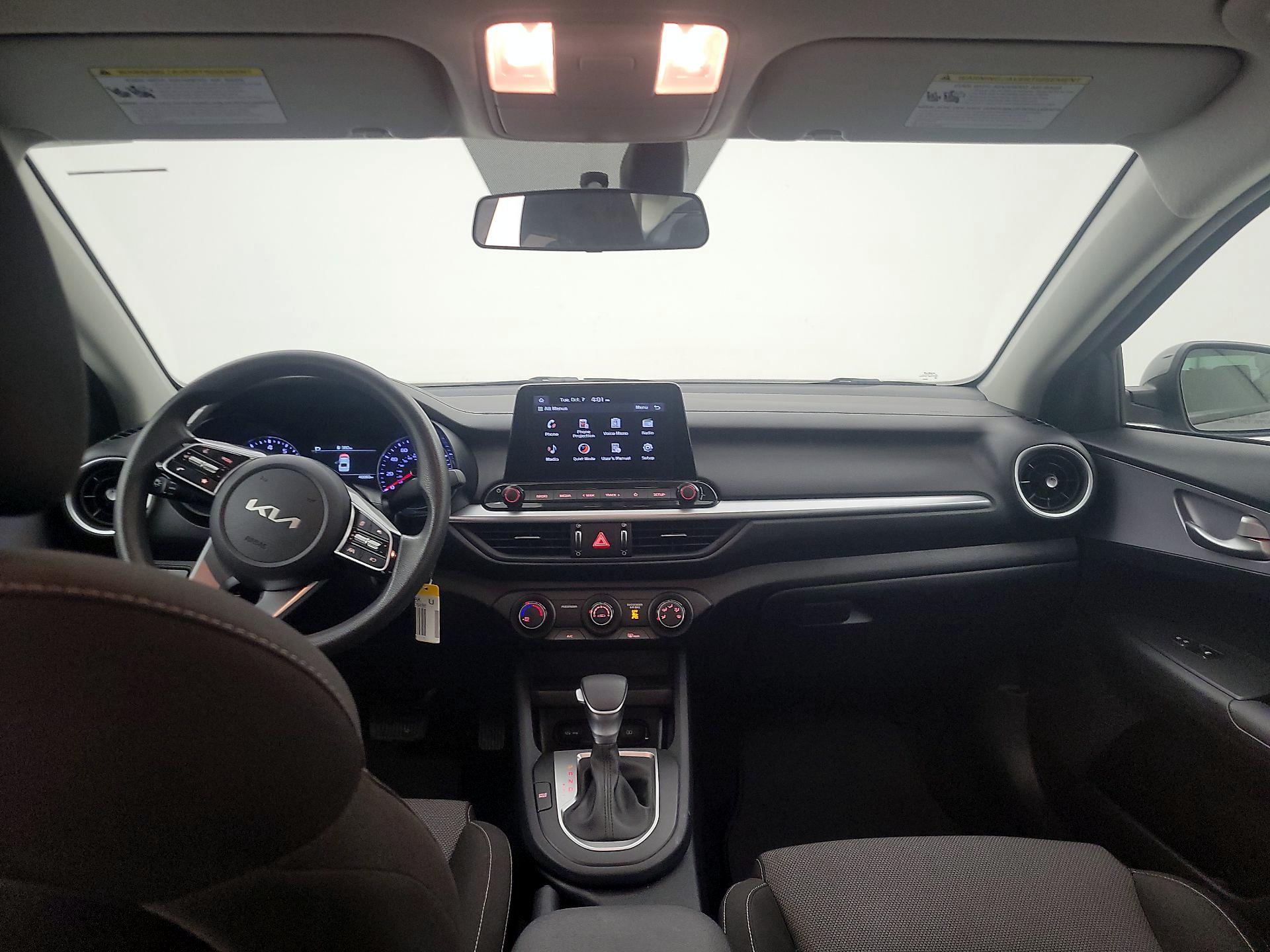 Thumbnail: 2024 Kia Forte - 9