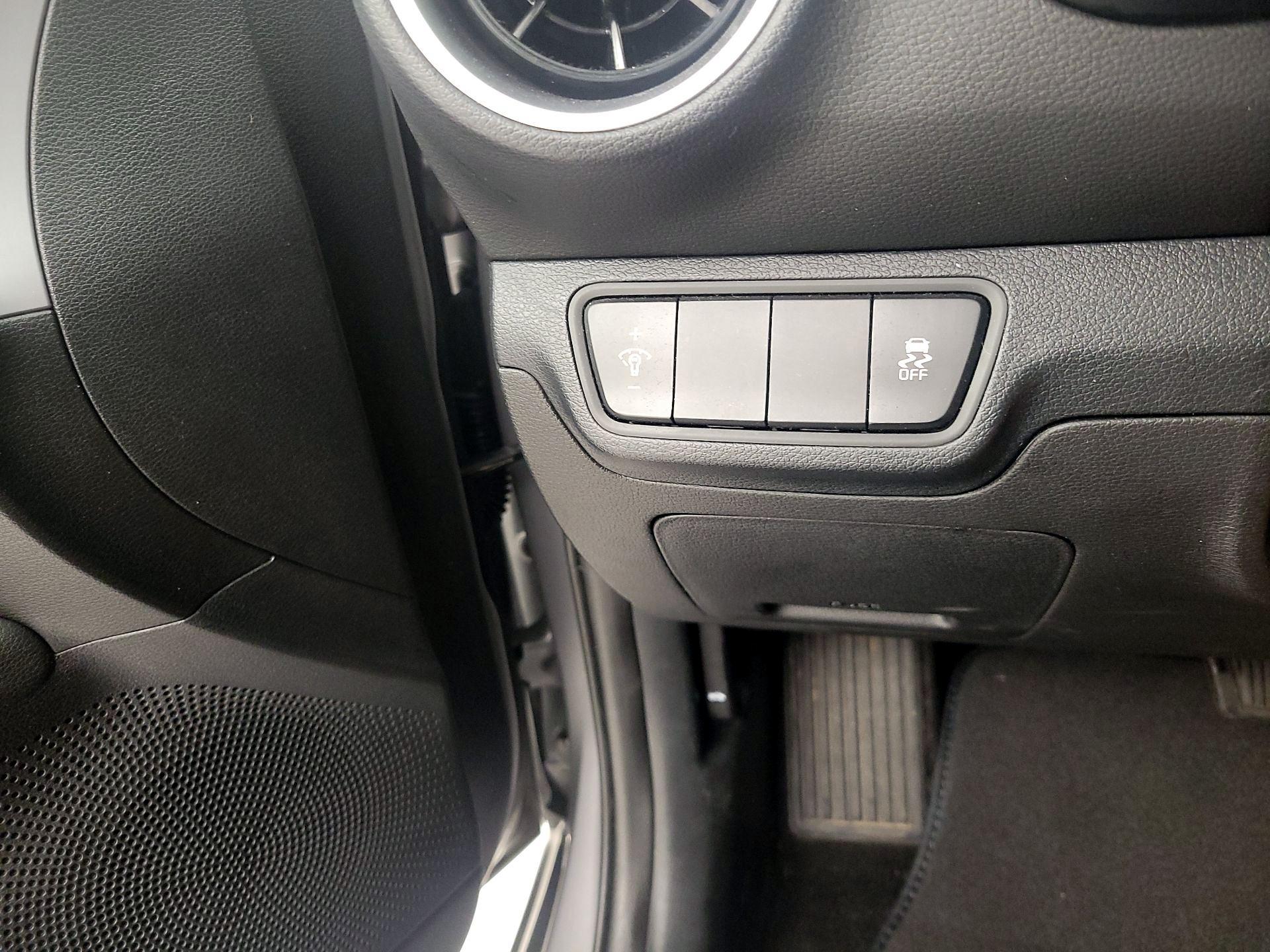 Thumbnail: 2024 Kia Forte - 13