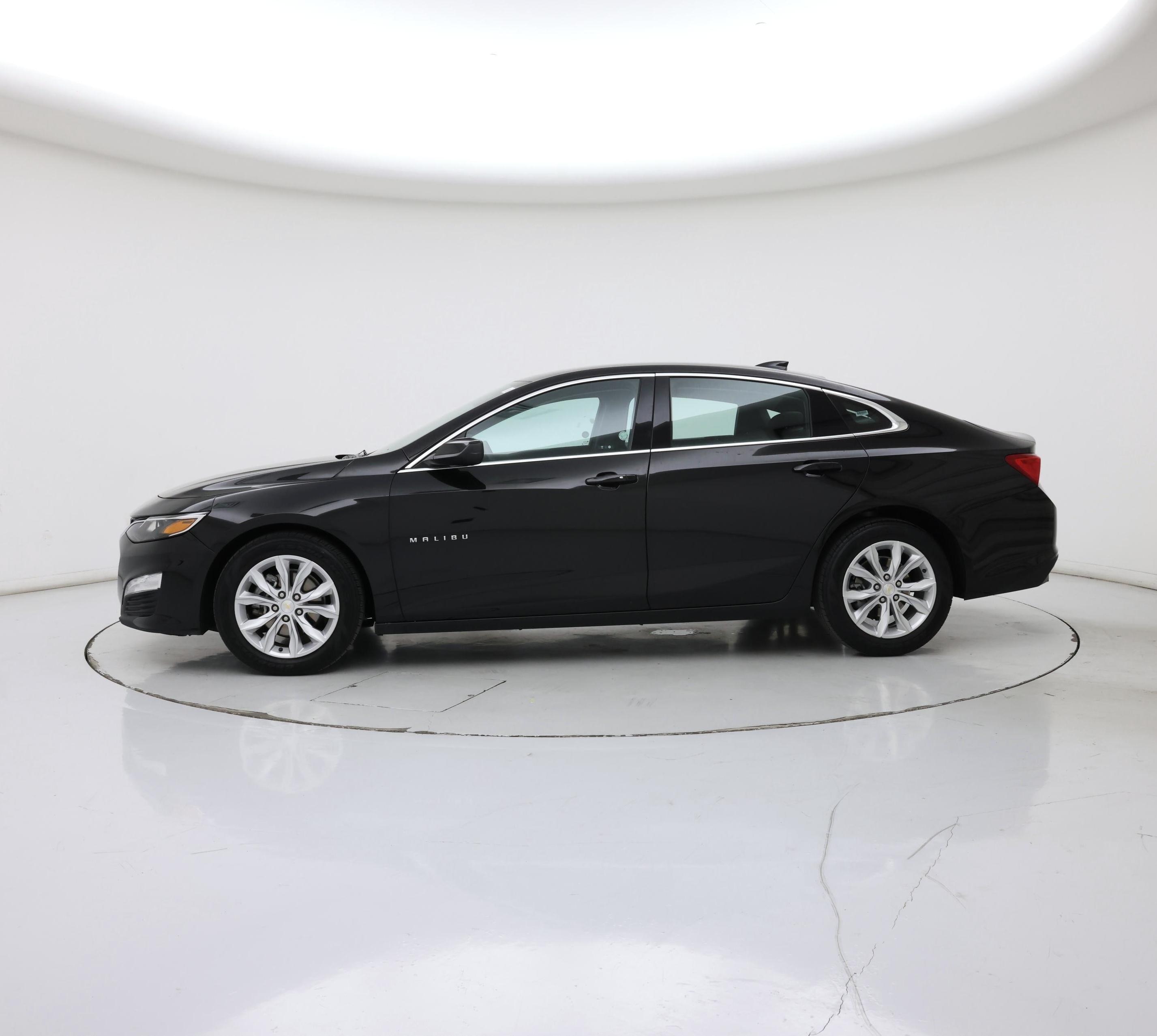 Thumbnail: 2024 Chevrolet Malibu - 3