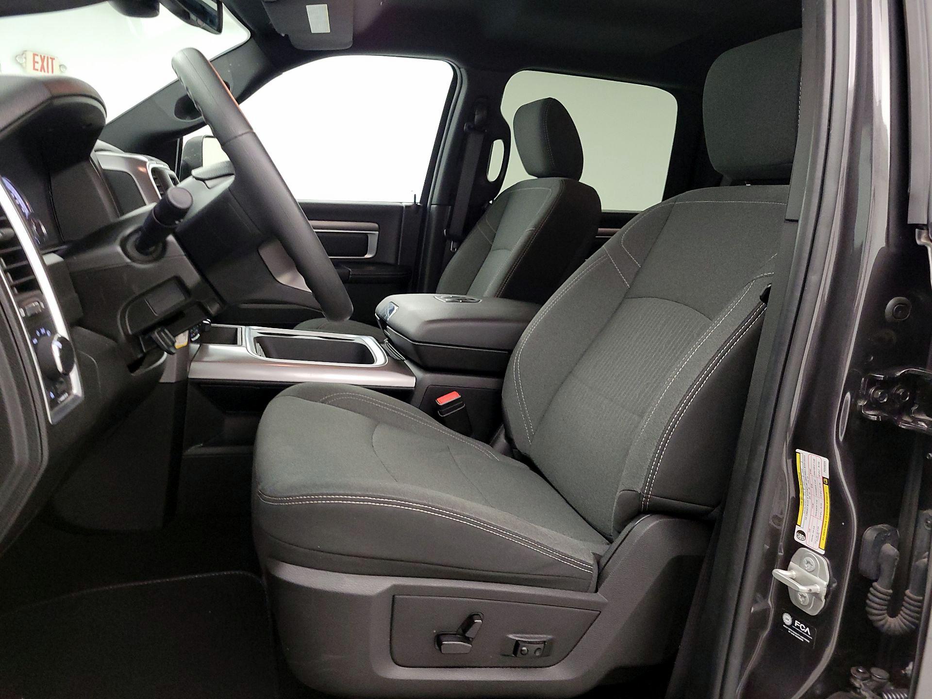 Thumbnail: 2023 RAM 1500 Classic - 11