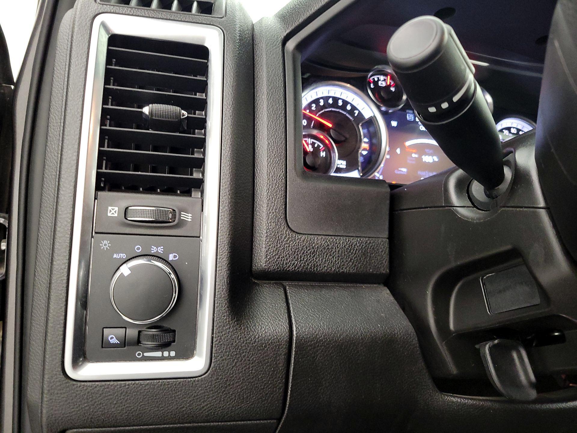 Thumbnail: 2023 RAM 1500 Classic - 13