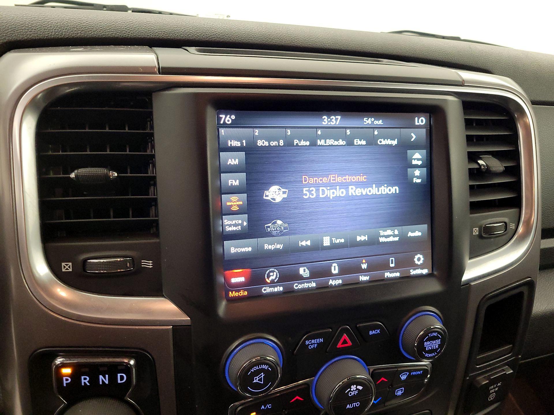 Thumbnail: 2023 RAM 1500 Classic - 16