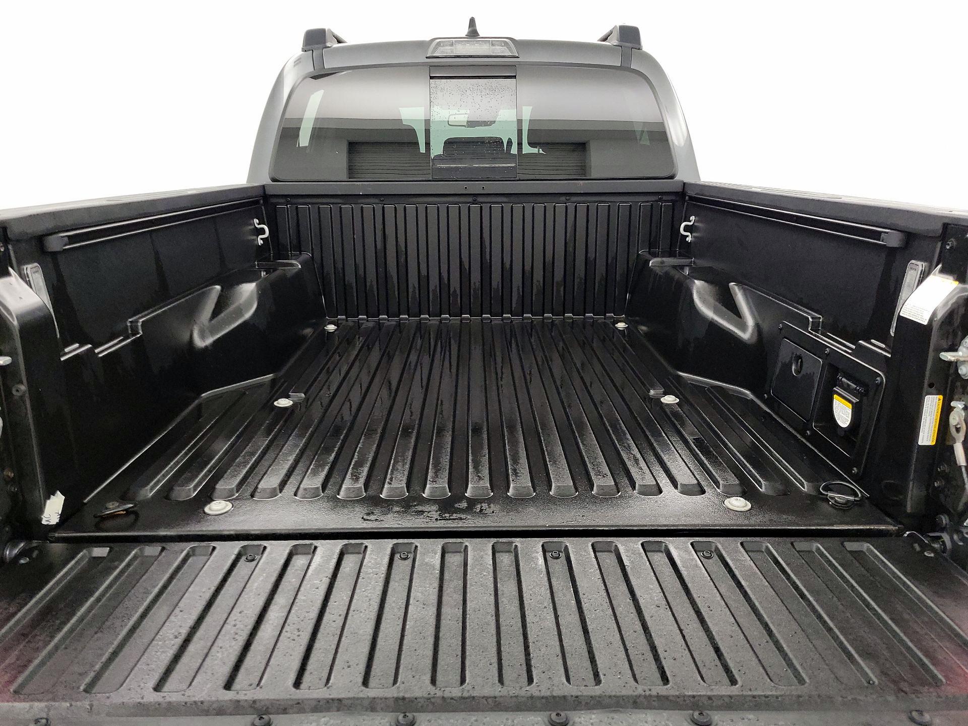 Thumbnail: 2023 Toyota Tacoma - 20