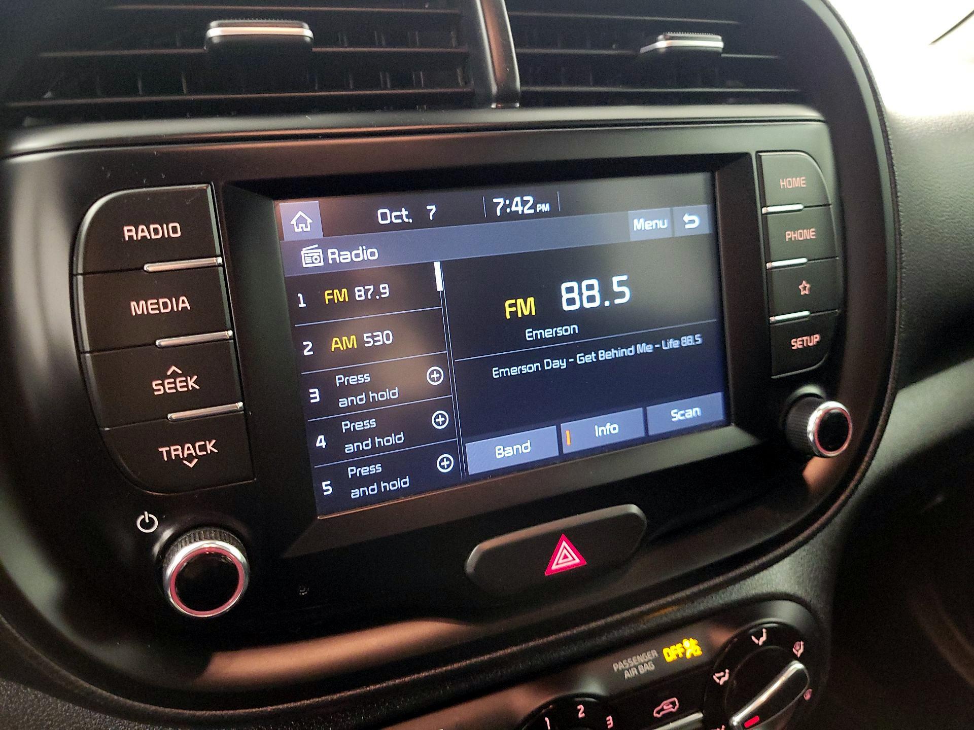 Thumbnail: 2020 Kia Soul - 15