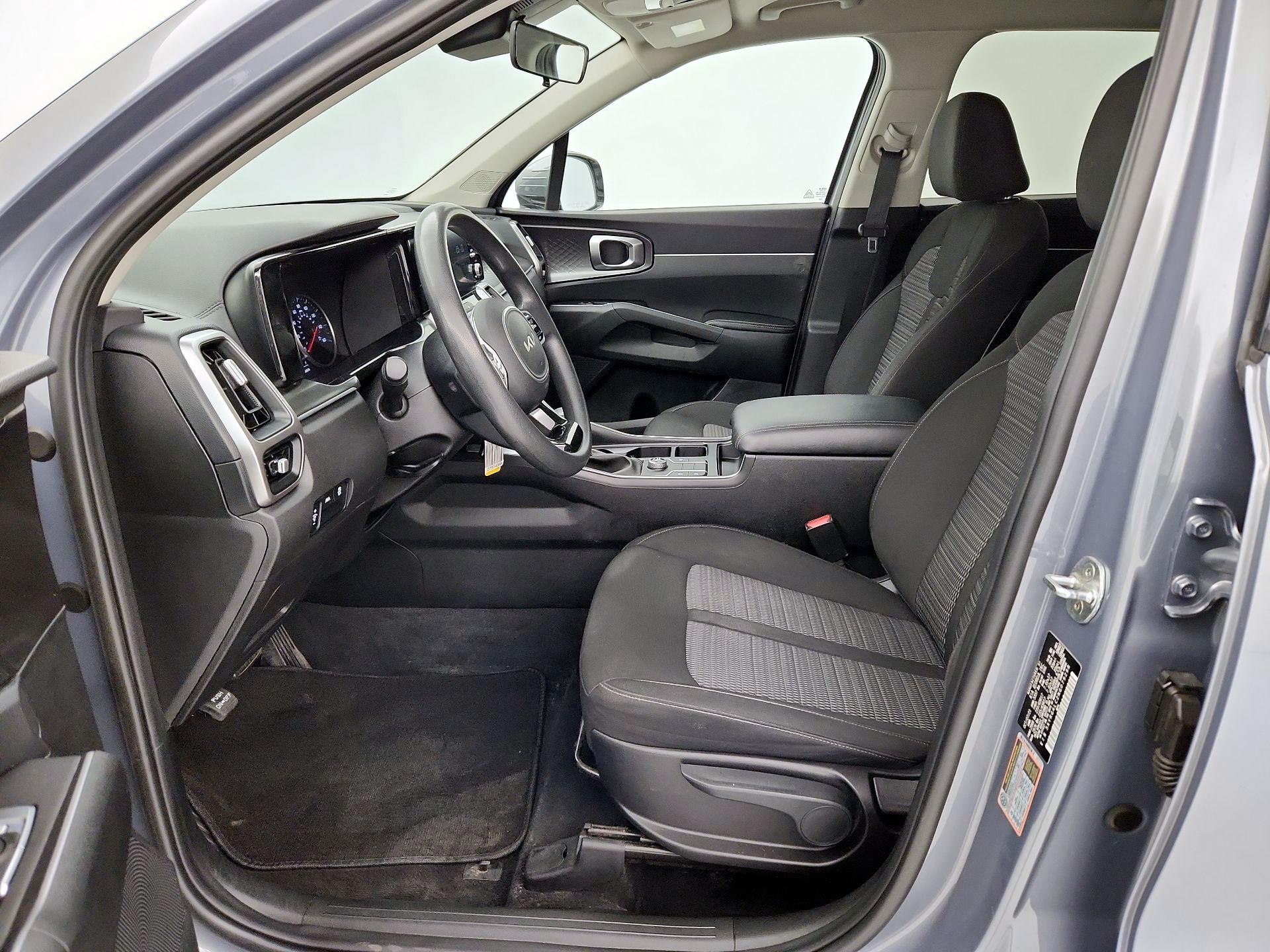 Thumbnail: 2022 Kia Sorento - 11