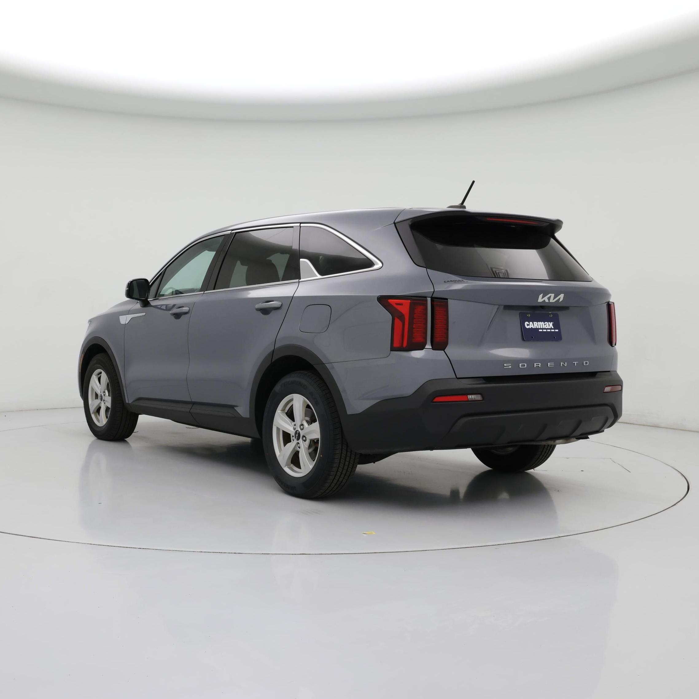 Thumbnail: 2022 Kia Sorento - 2